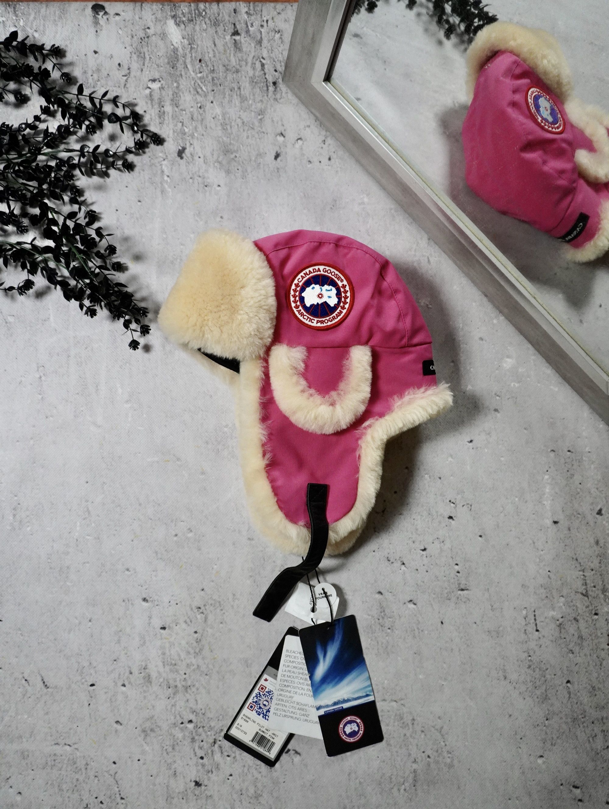 Canada Goose Canada Goose women cap hat pink winter new Size ONE SIZE - 1 Thumbnail