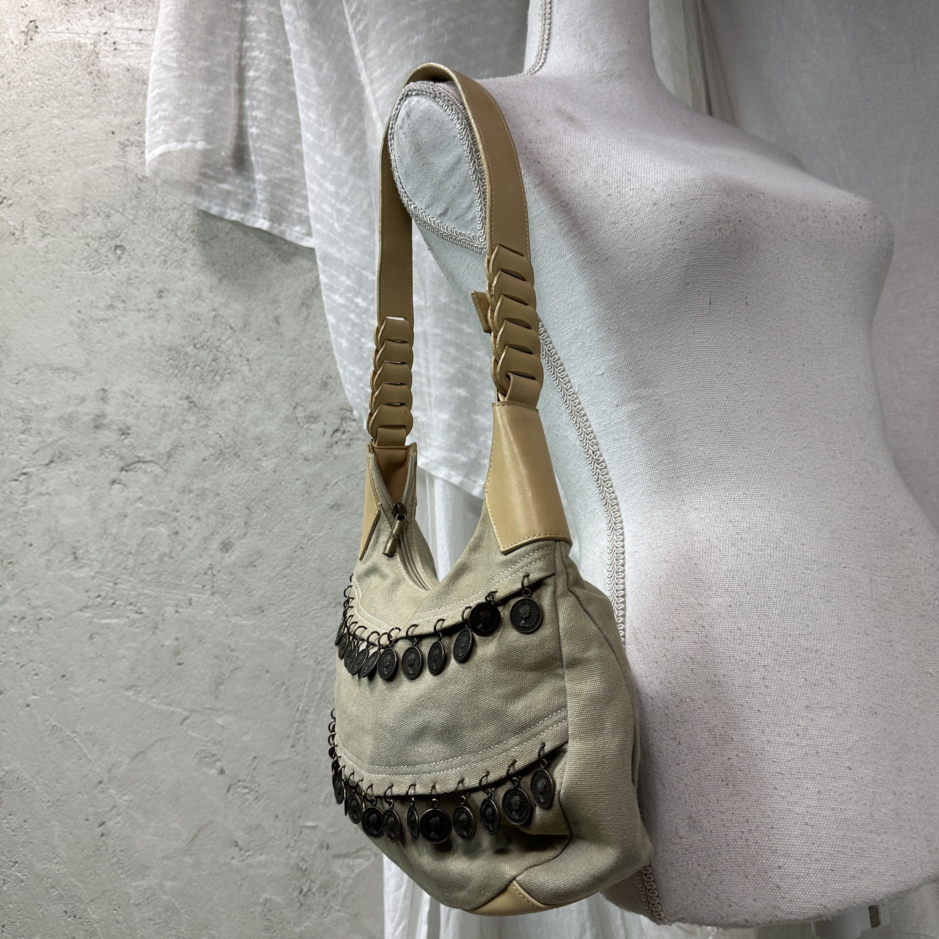 Vintage Vintage Avant Garde Boho Hobo Shoulder Bag Y2K Size ONE SIZE - 3 Thumbnail