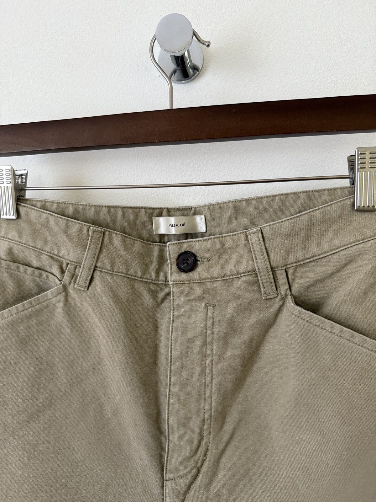 VUJADE 新品未使用　ANDRÉ SUNFADED CHINO PANTS ANDRÉ SUNFADED CHINO PANTS IN ORGANIC COTTON | Why are you here?