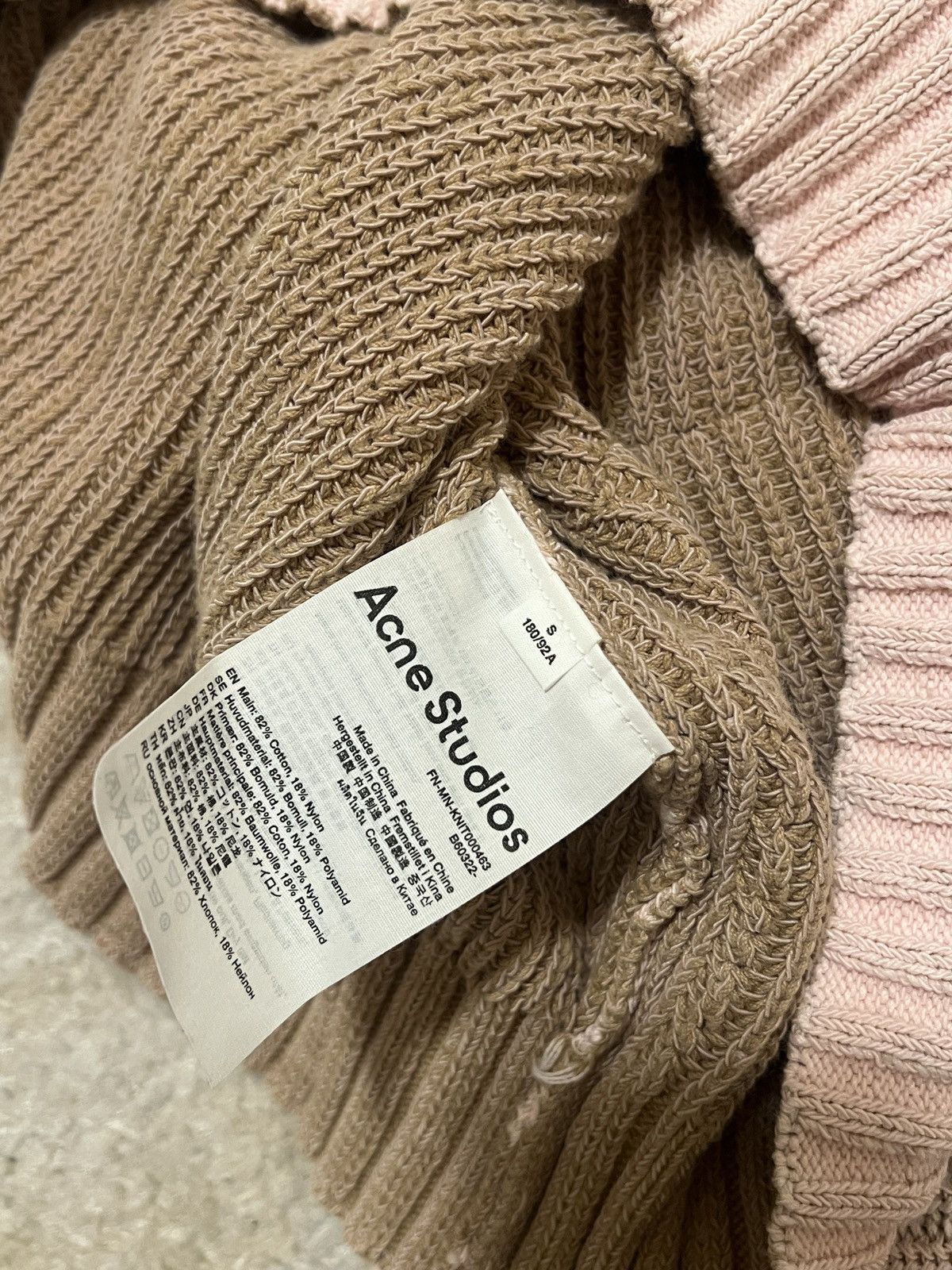 Acne Studios Acne Studios Pink Patch Sweater Size S / US 4 / IT 40 - 12 Thumbnail