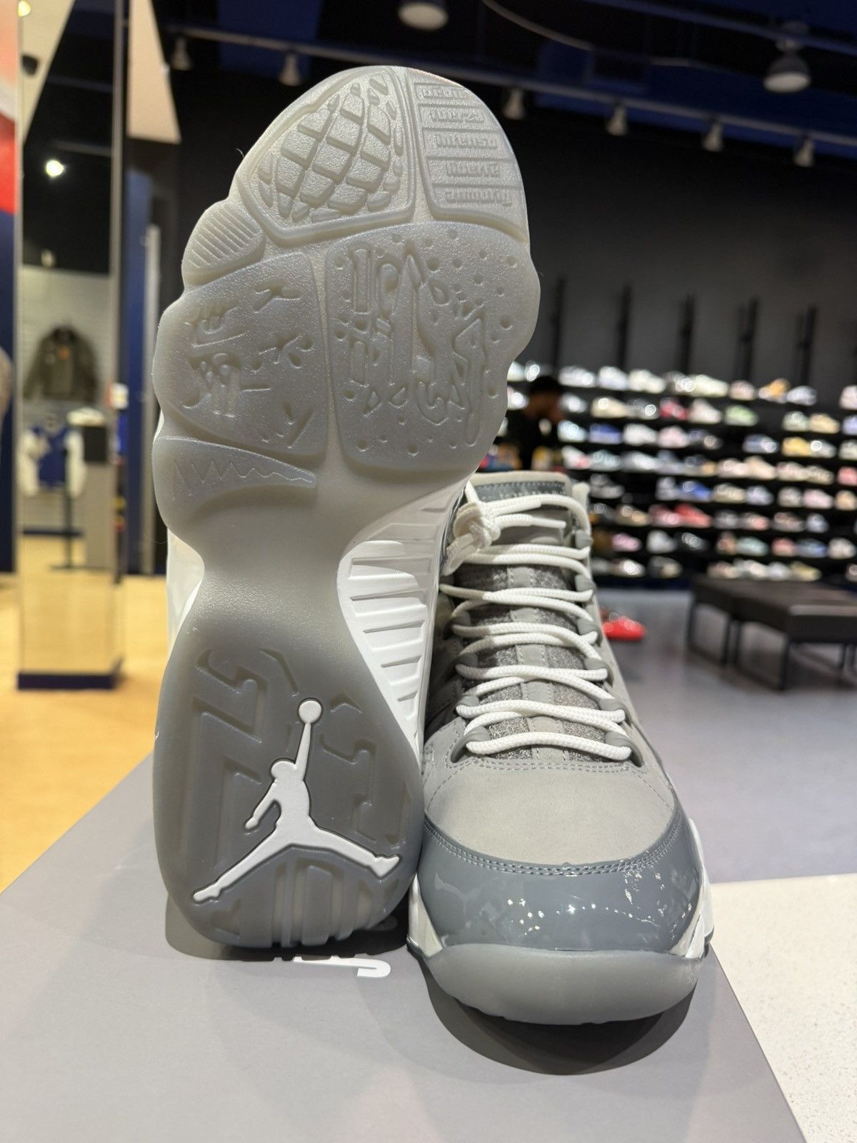 Jordan Brand Size 10 - Jordan 9 Retro Cool Grey (2025) Size US 10 / EU 43 - 5 Thumbnail