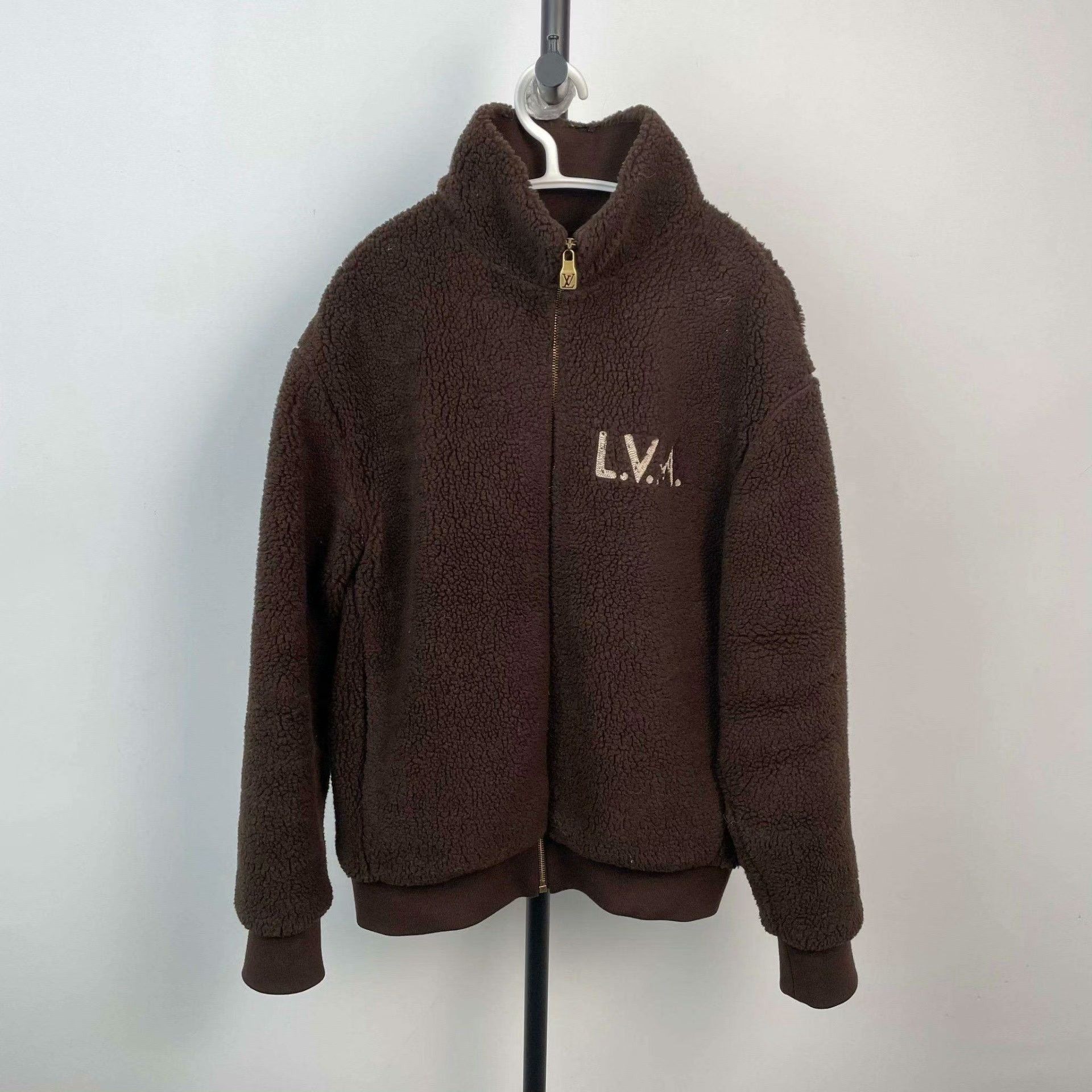 Louis Vuitton Louis Vuitton Brown Light Jacket S Men Size US S / EU 44-46 / 1 - 1 Thumbnail