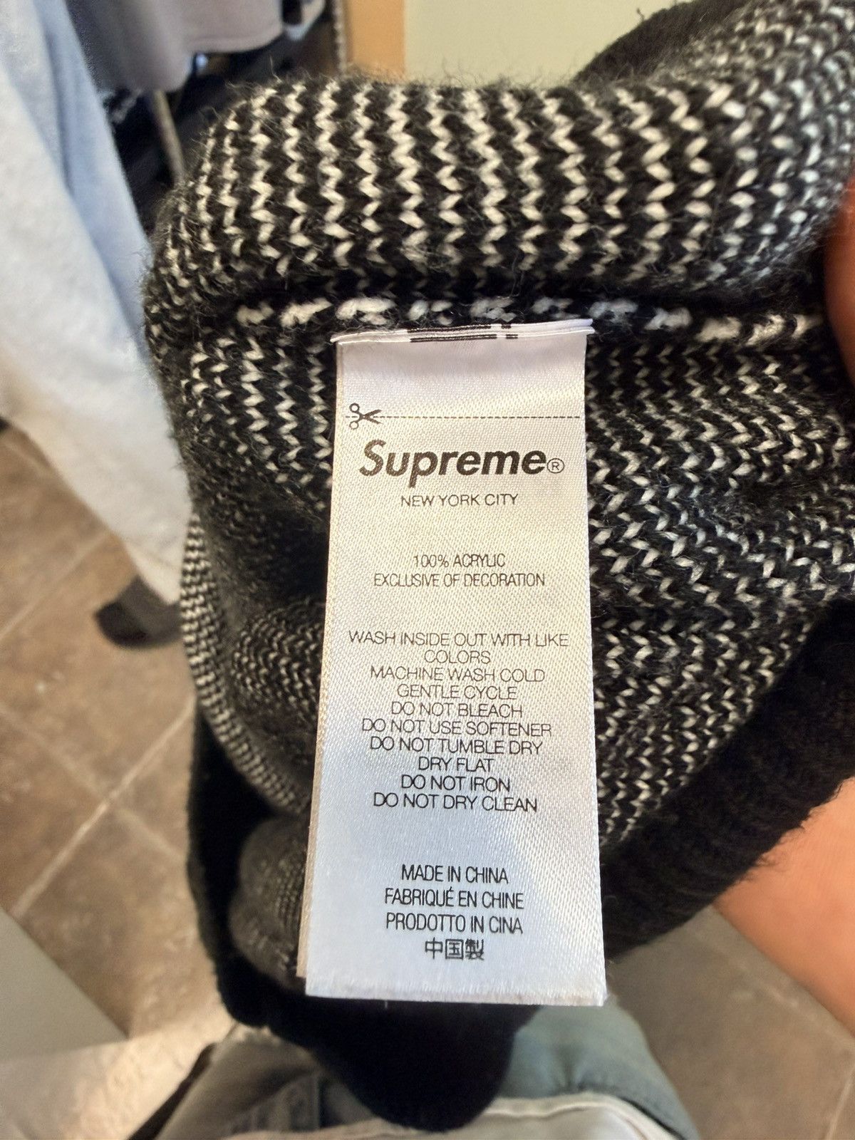 Supreme Supreme “Fuck Money” Knit Sweater Size US L / EU 52-54 / 3 - 5 Thumbnail