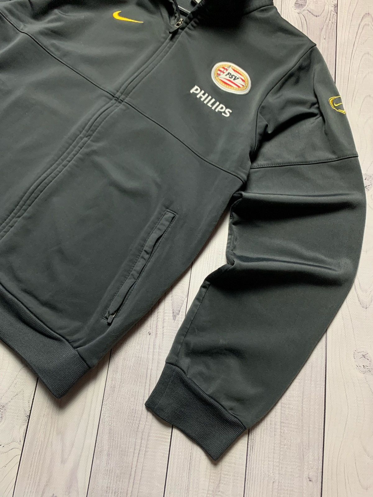 Nike Nike psv vintage track jacket size XS soccer Size US XS / EU 42 / 0 - 4 Thumbnail