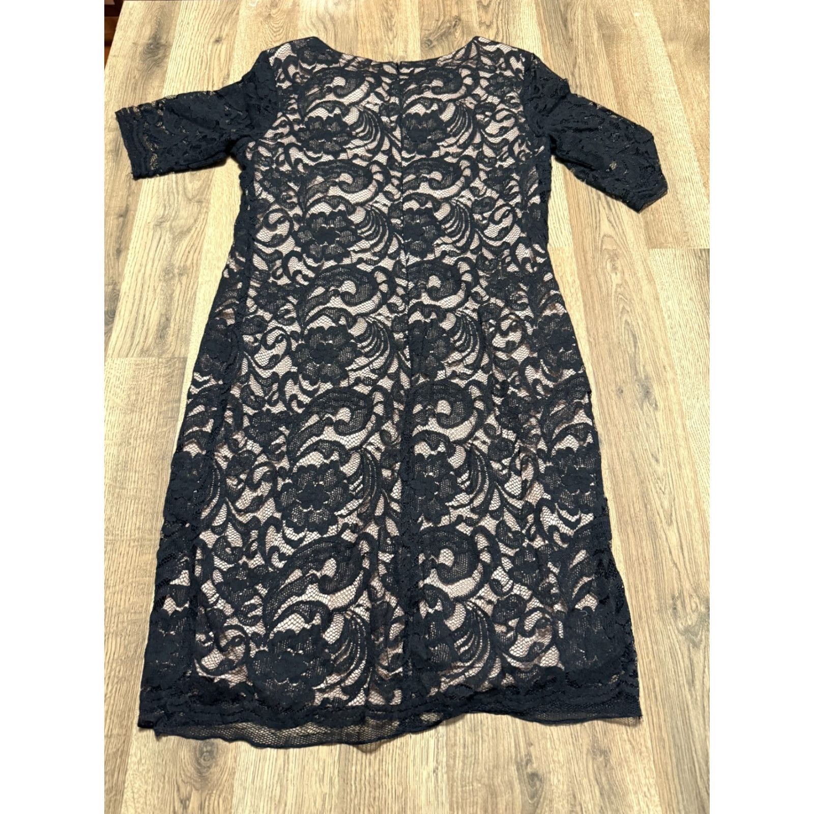 Vintage **R&K Women's Medium Black Tan Floral Lace Zipper Dress** User: R&K Women's Medium Black Tan Floral Lace Zipper Dress Size M / US 6-8 / IT 42-44 - 2 Thumbnail