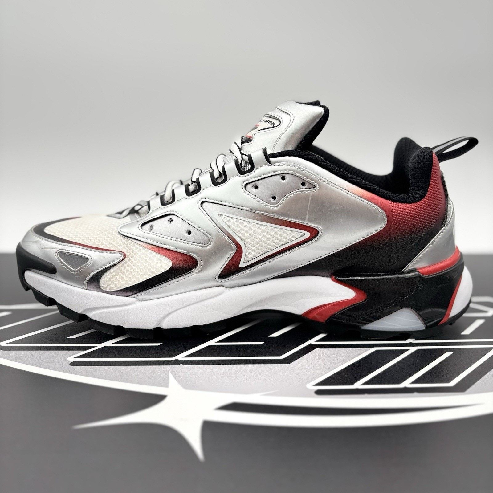Louis Vuitton Louis Vuitton Tactic Runner ' Red Grey ' | GREAT COND! Size US 10 / EU 43 - 4 Thumbnail