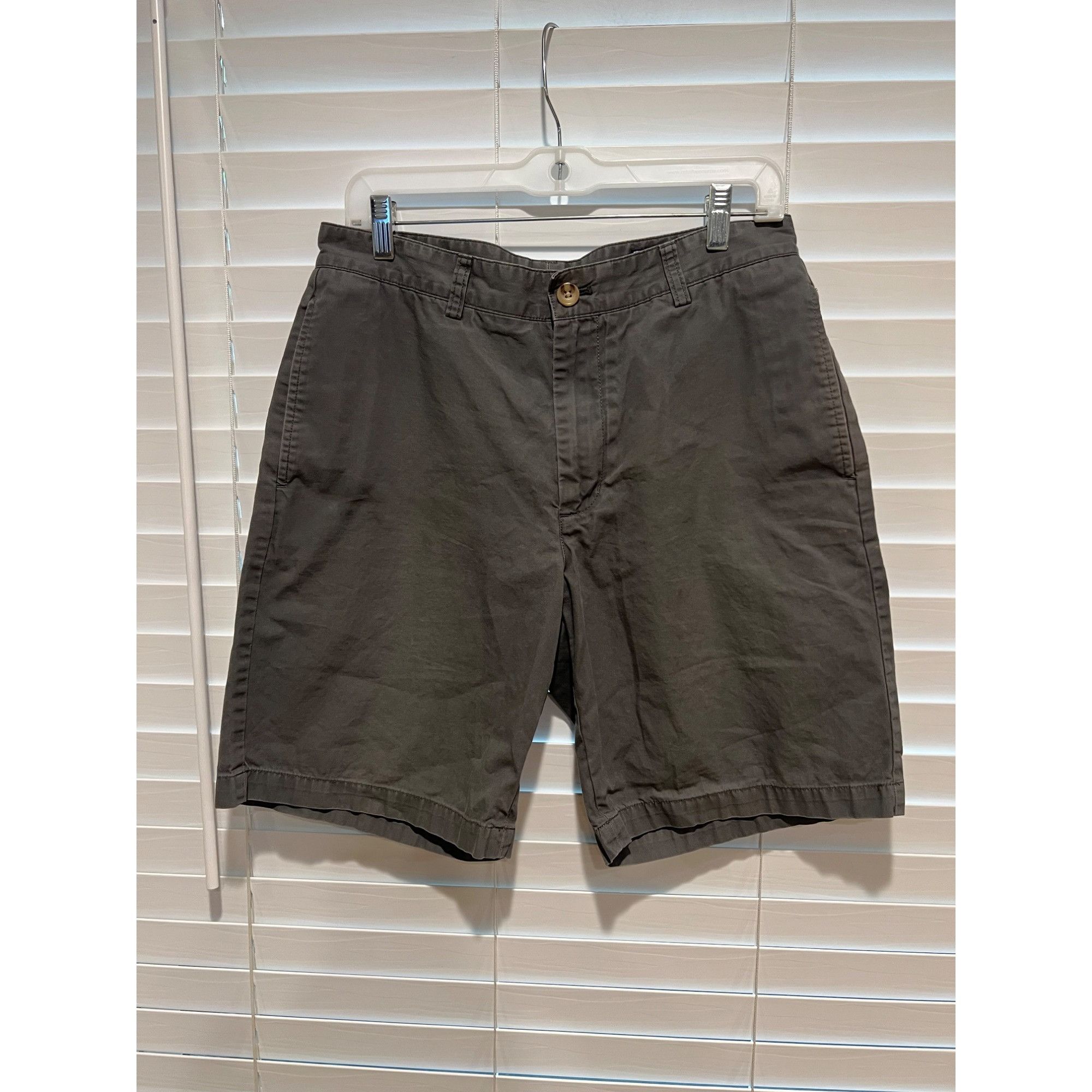 Vineyard Vines Vineyard Vines Mens Shorts - Size 32 Size US 32 / EU 48 - 1 Thumbnail