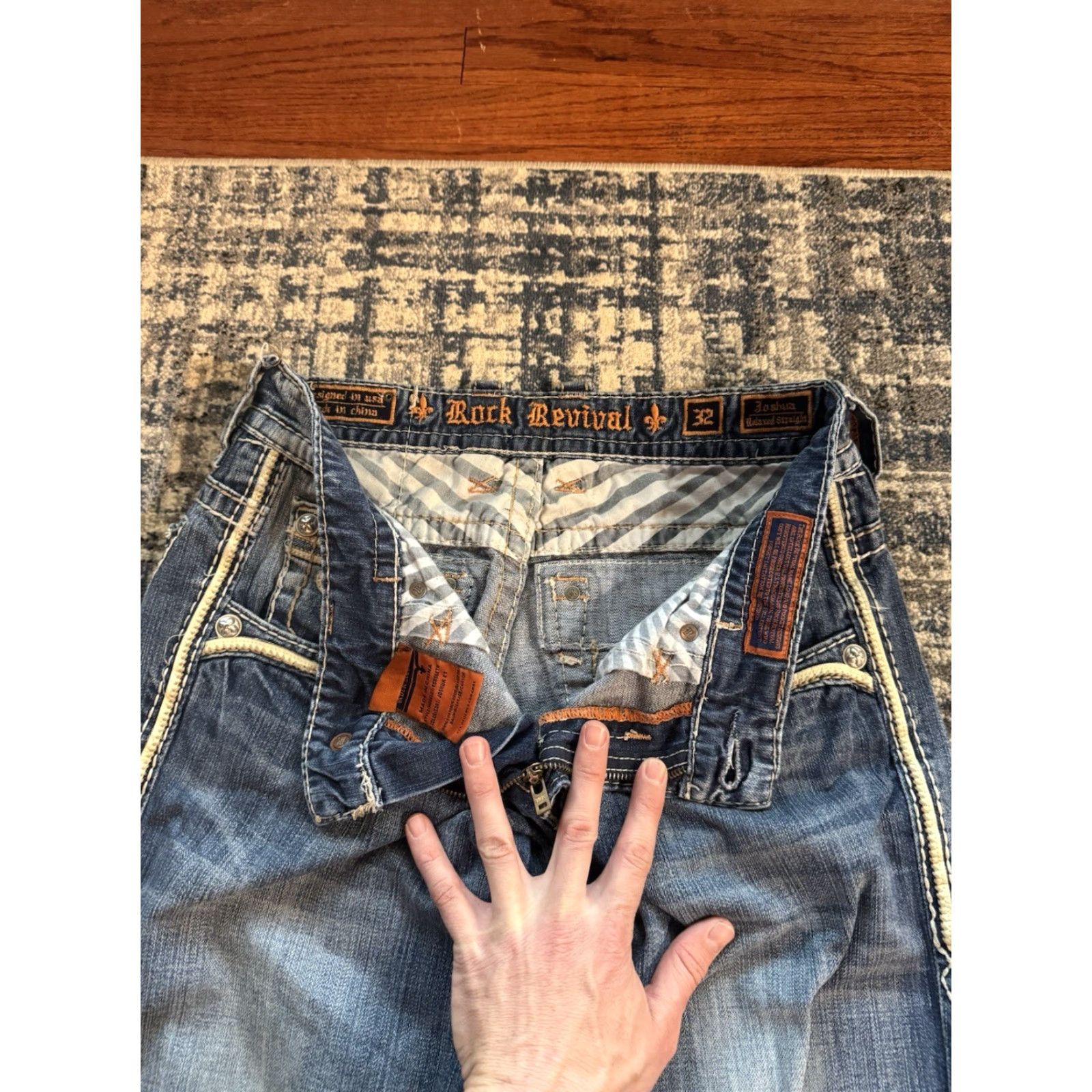 Vintage VINTAGE ROCK REVIVAL Jeans Men 33x31 Relaxed Straight Distressed Denim Blue 5-Pocket Rock revival 90s Motorcycle Rock Size US 33 - 6 Thumbnail