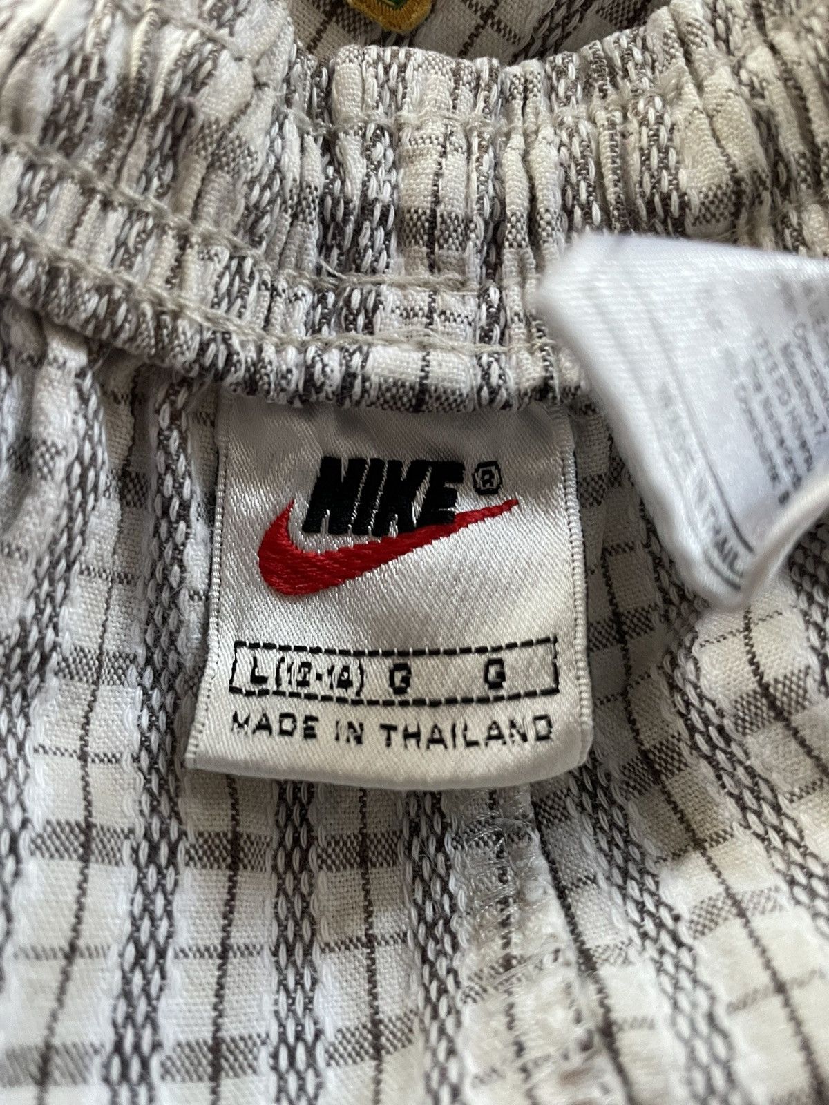 Nike Vintage Nike Challenge Court Tennis Shorts Size L Men Size US 36 / EU 52 - 3 Thumbnail