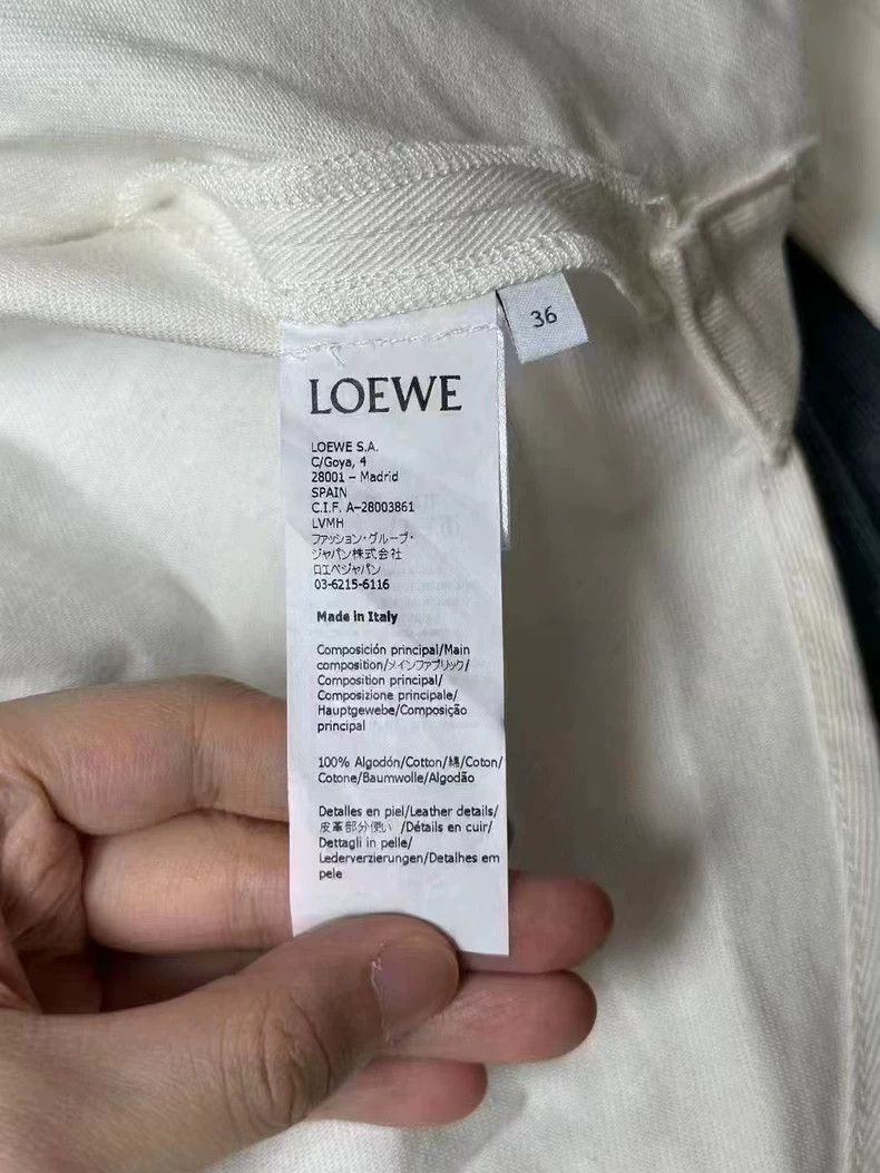 Loewe LOEWE White leather badge logo shirt jacket Size XXS / US 00 / IT 34 - 6 Thumbnail