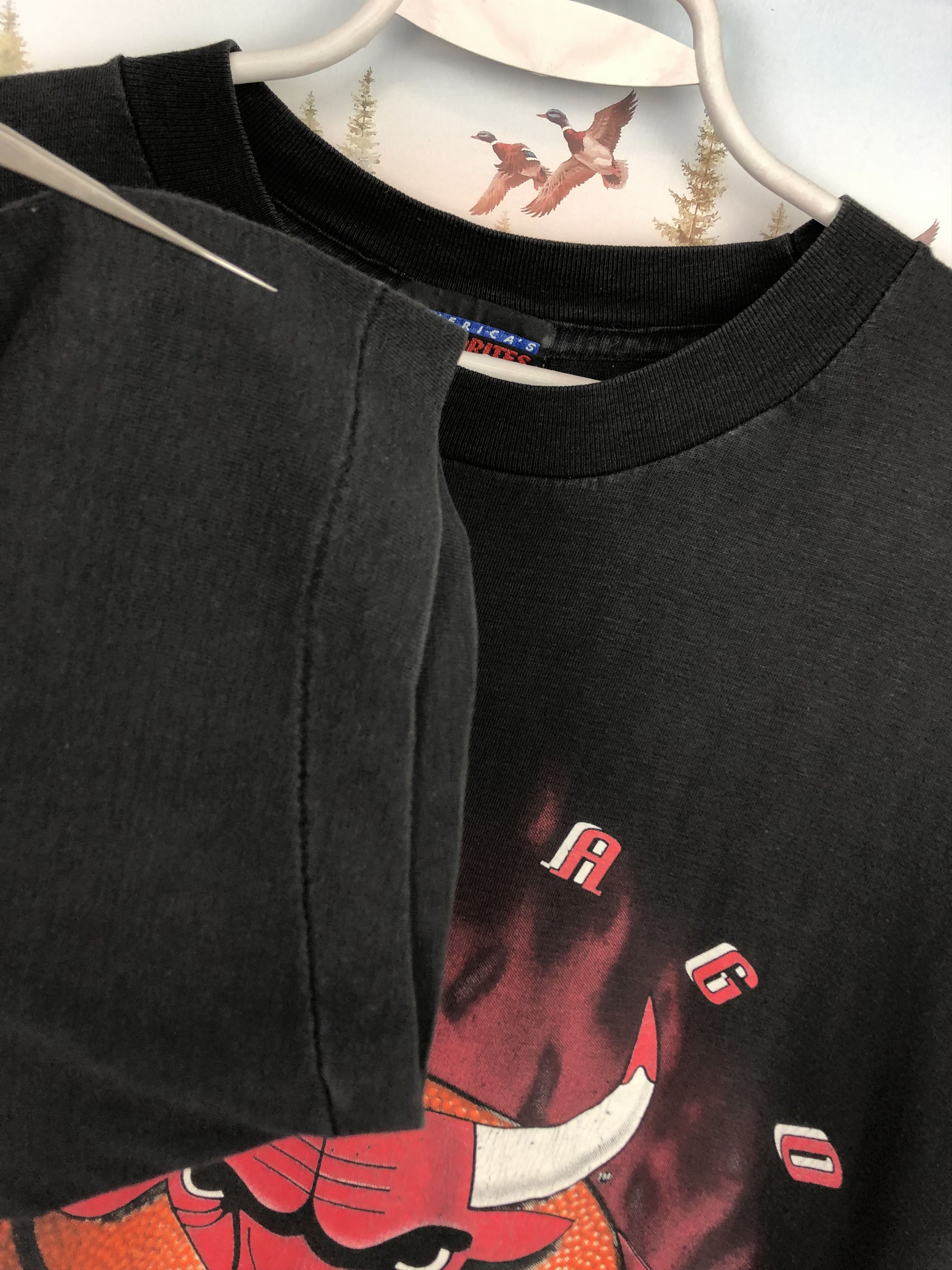 NBA Vintage NBA Chicago Bulls Shirt Over Print Jersey Tee Black Size US L / EU 52-54 / 3 - 6 Thumbnail