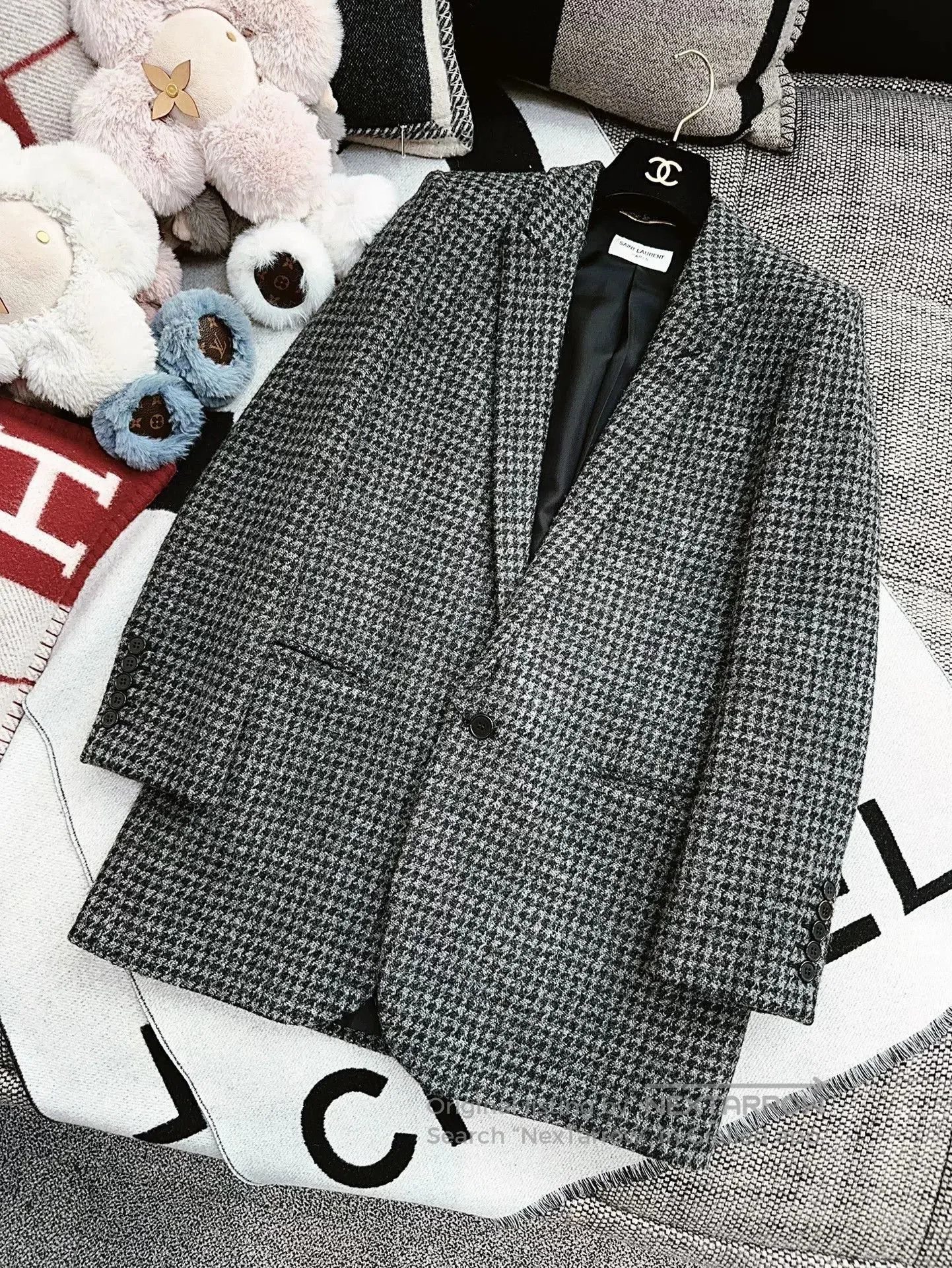Saint Laurent Paris Saint Laurent Houndstooth Wool Blazer. Size XS / US 0-2 / IT 36-38 - 8 Thumbnail