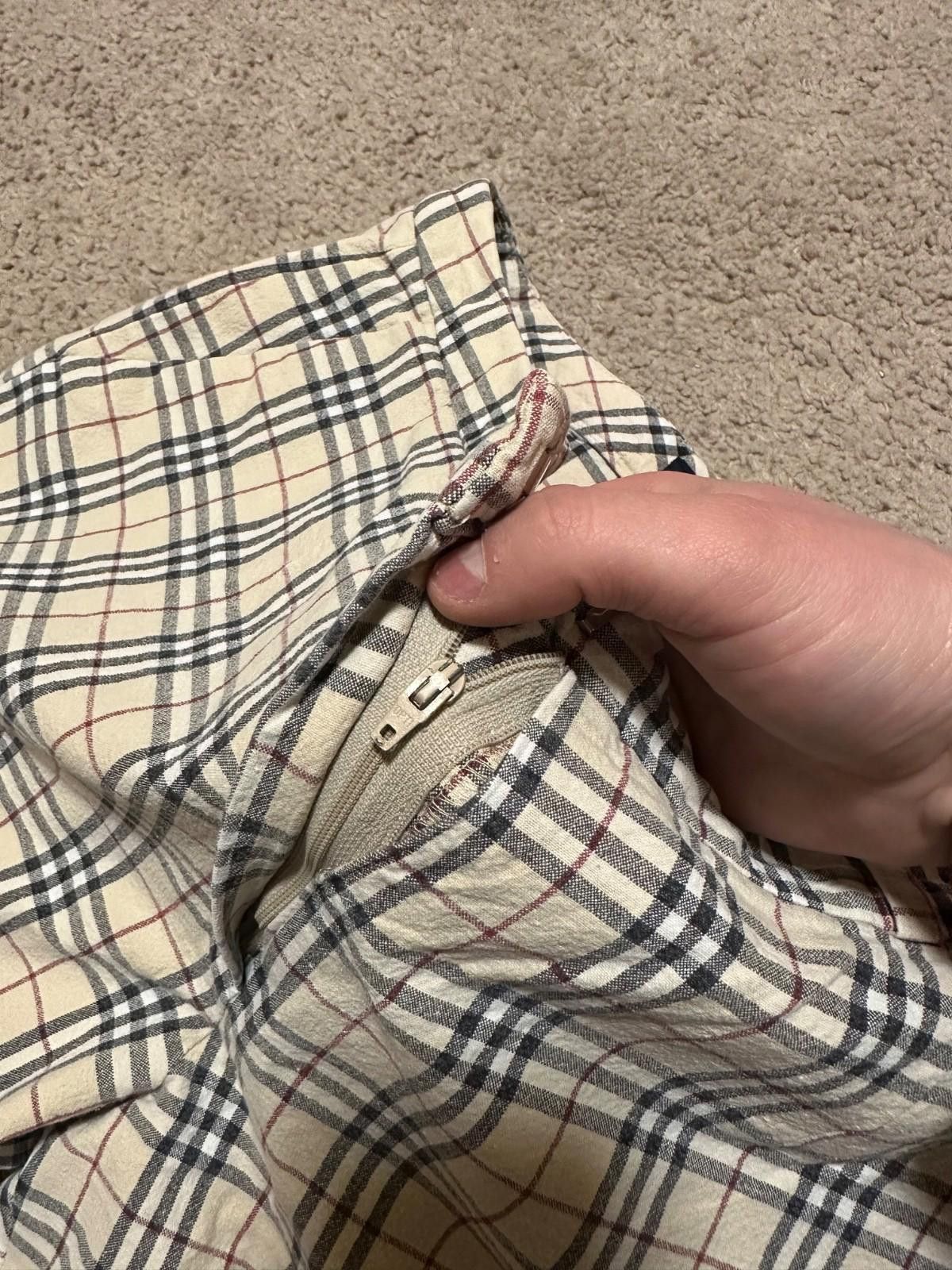 Burberry Burberry London Vintage Nova Check Flared Pants Sz IT 48 Size 34" / US 12 / IT 48 - 5 Thumbnail