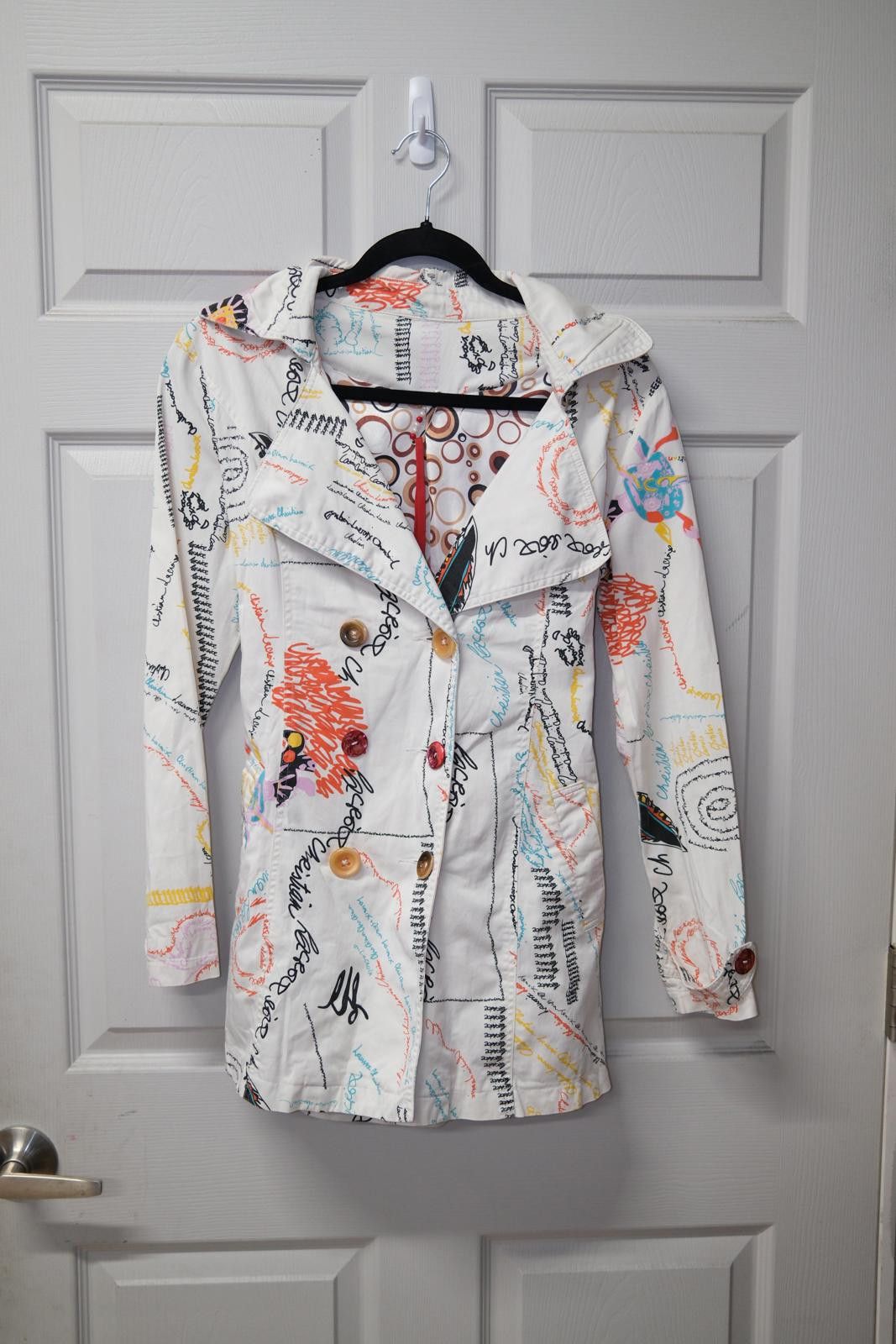 Christian Lacroix 00's Christian Lacroix Text Abstract AOP Mac Coat Size M / US 6-8 / IT 42-44 - 1 Thumbnail