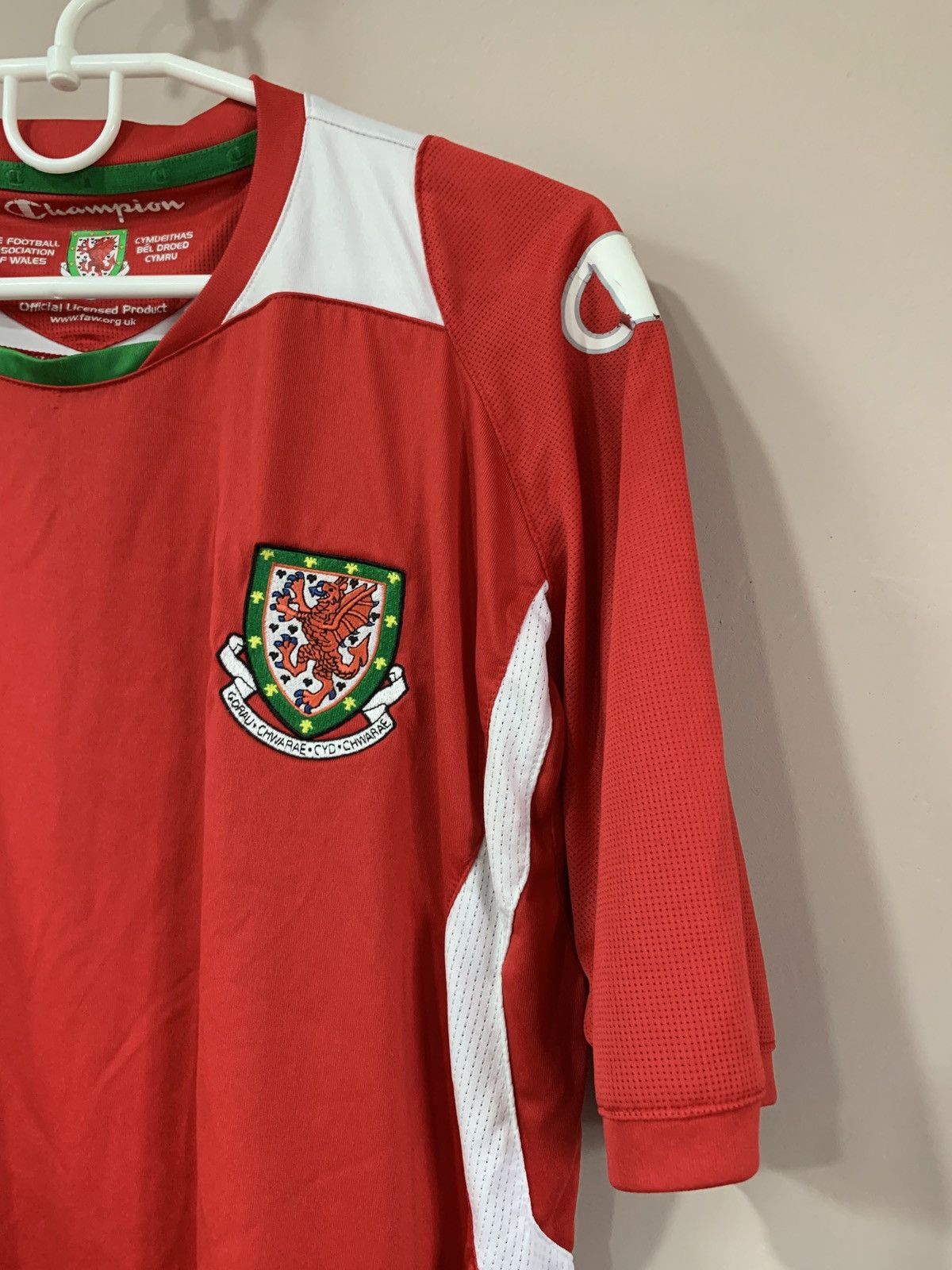 Champion × Vintage Wales Home Football Shirt Vintage Champion Soccer Jersey XL Size US XL / EU 56 / 4 - 4 Thumbnail