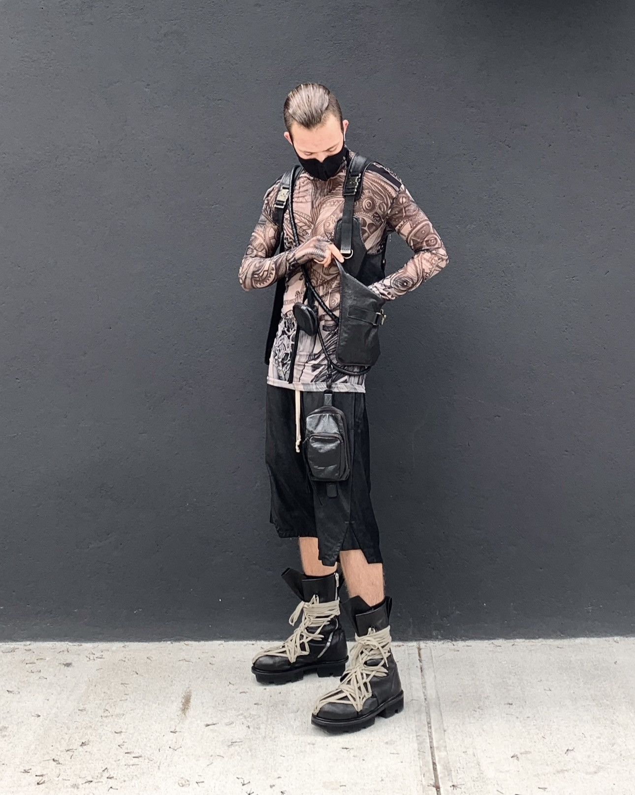 IERIB ‼️RARE‼️ Horse Leather “Parachute” Vest Bag from IERIB Size ONE SIZE - 12 Thumbnail