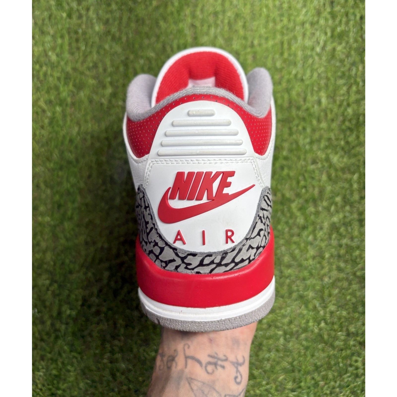 Jordan Brand Air Jordan 3 Retro Mid ' Fire Red ' | EXCELLENT CONDITION! Size US 8 / EU 41 - 10 Thumbnail