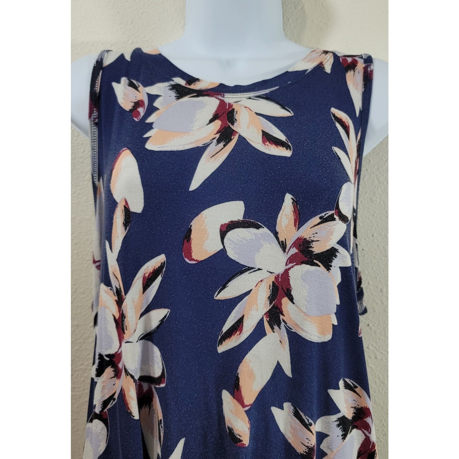 Other Livi Blue Pink Floral Print Sleeveless Top 14 16 Lightweight Size XL / US 12-14 / IT 48-50 - 2 Thumbnail
