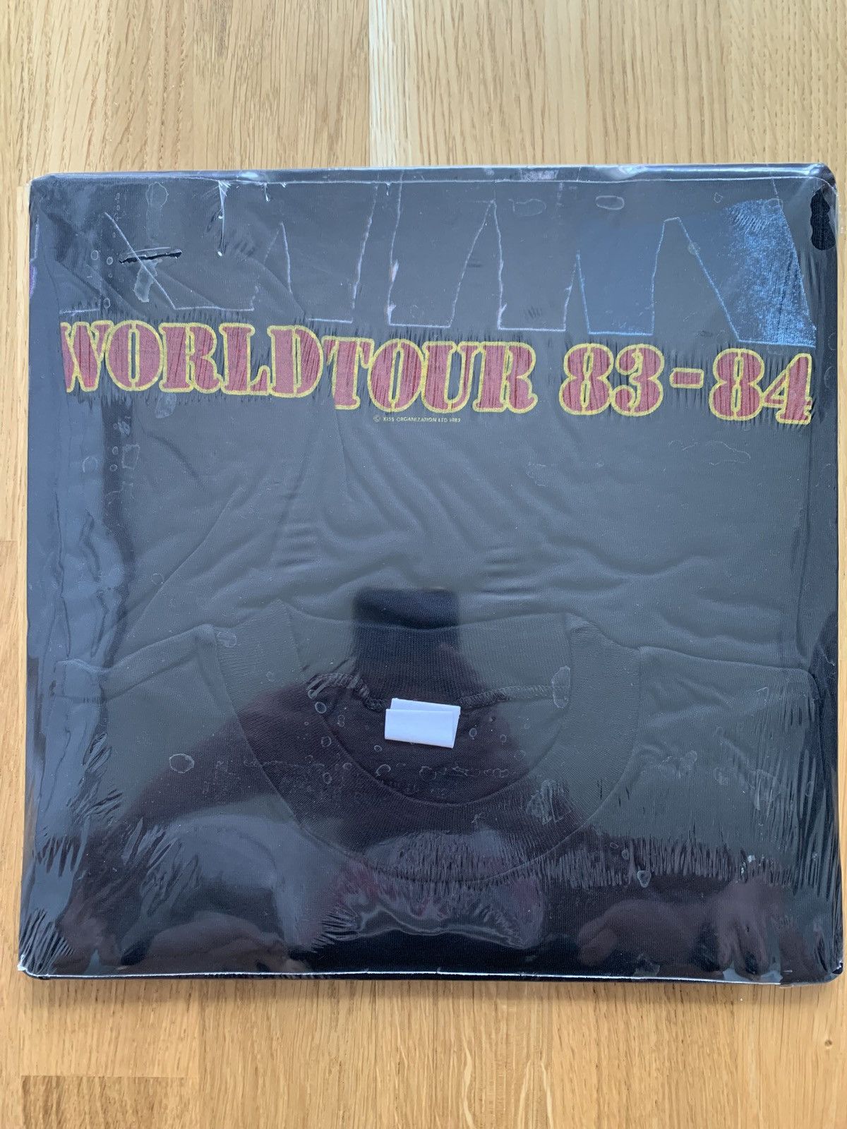 KISS Rare Vintage Kiss world tour 1983 - 1984 T-Shirt Size US M / EU 48-50 / 2 - 3 Thumbnail