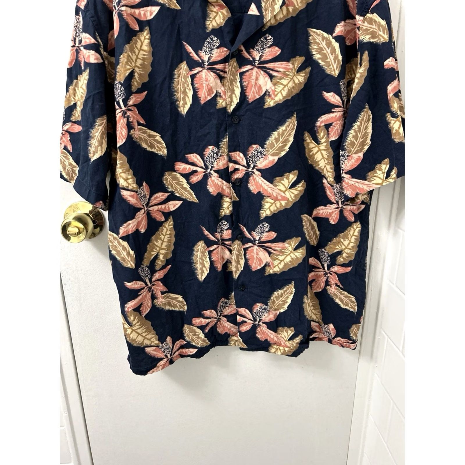 Uniqlo UNIQLO Floral Shirt Mens L Blue Hawaiian Short Sleeve Button-Up Casual Shirt Size US L / EU 52-54 / 3 - 3 Thumbnail
