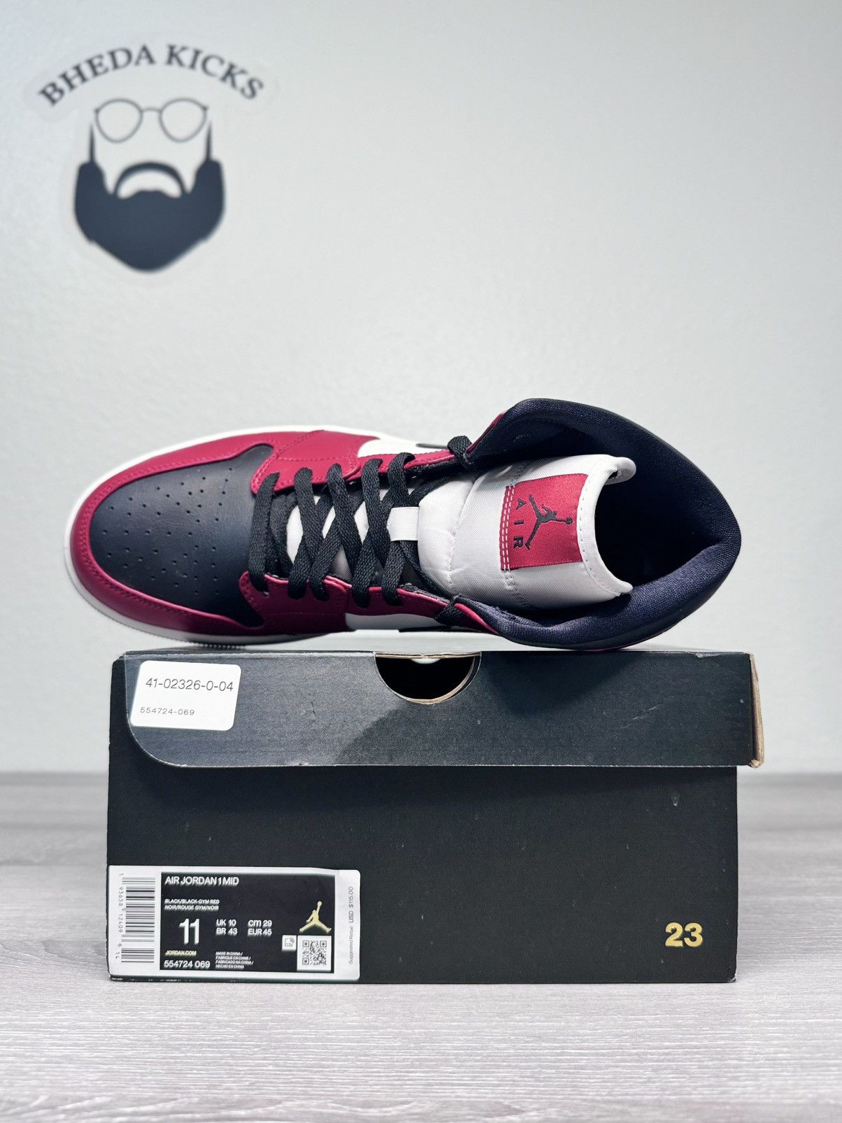 Jordan Brand Jordan 1 mid chicago 554724-069 size 11 Size US 11 / EU 44 - 7 Thumbnail