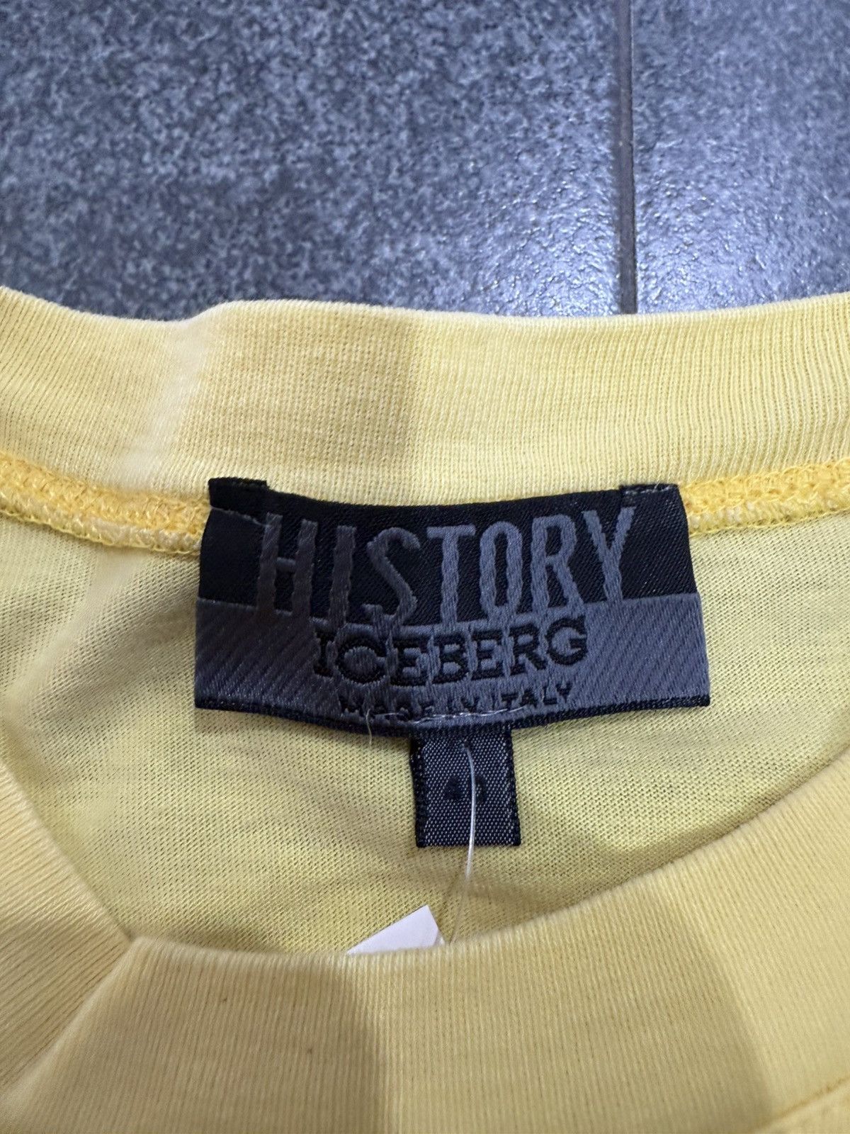 Iceberg × Vintage 90’s HISTORY ICEBERG RARE DOG LOGO Y2K RETRO ITALIAN TSHIRT Size US S / EU 44-46 / 1 - 5 Thumbnail