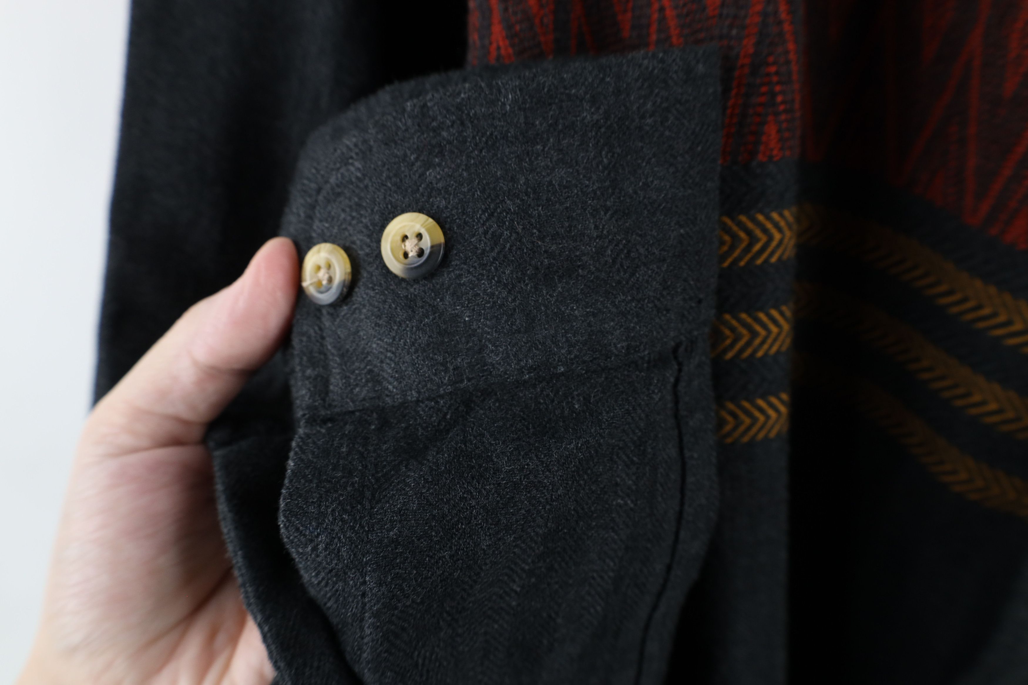 Vintage Vintage 90s Streetwear Southwestern Flannel Button Shirt Size US L / EU 52-54 / 3 - 4 Thumbnail