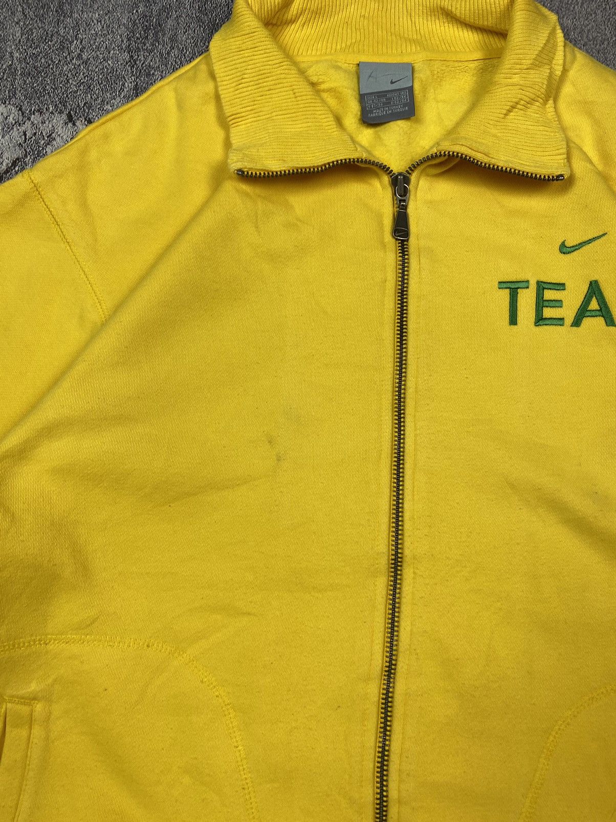 Nike Vintage 00s Nike Team Yellow Full Zip High Neck Y2K Size US L / EU 52-54 / 3 - 4 Thumbnail