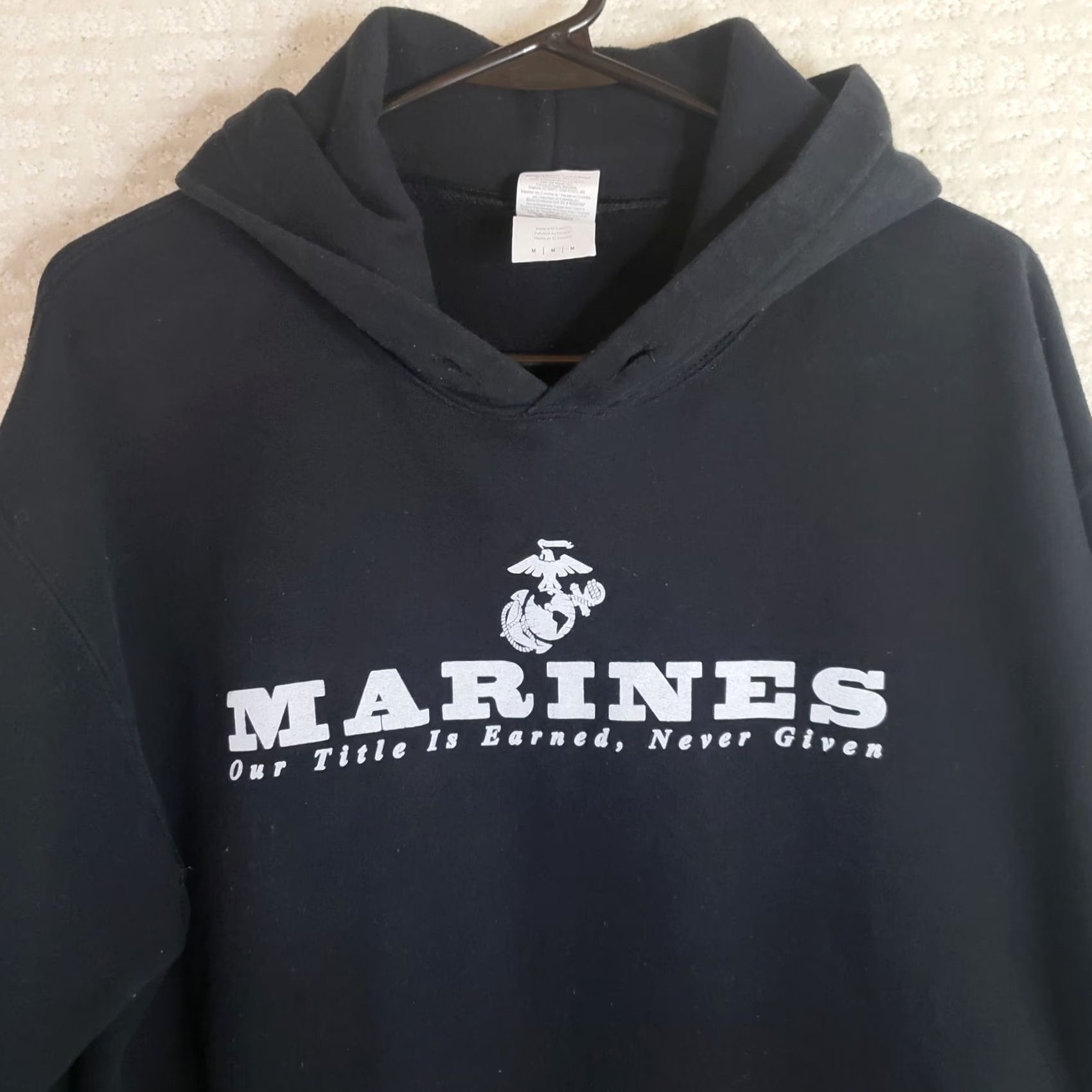 Gildan VINTAGE US Marines Hoodie Mens M Black Jersey Sweatshirt Pullover White Graphic Gildan Size US M / EU 48-50 / 2 - 3 Thumbnail