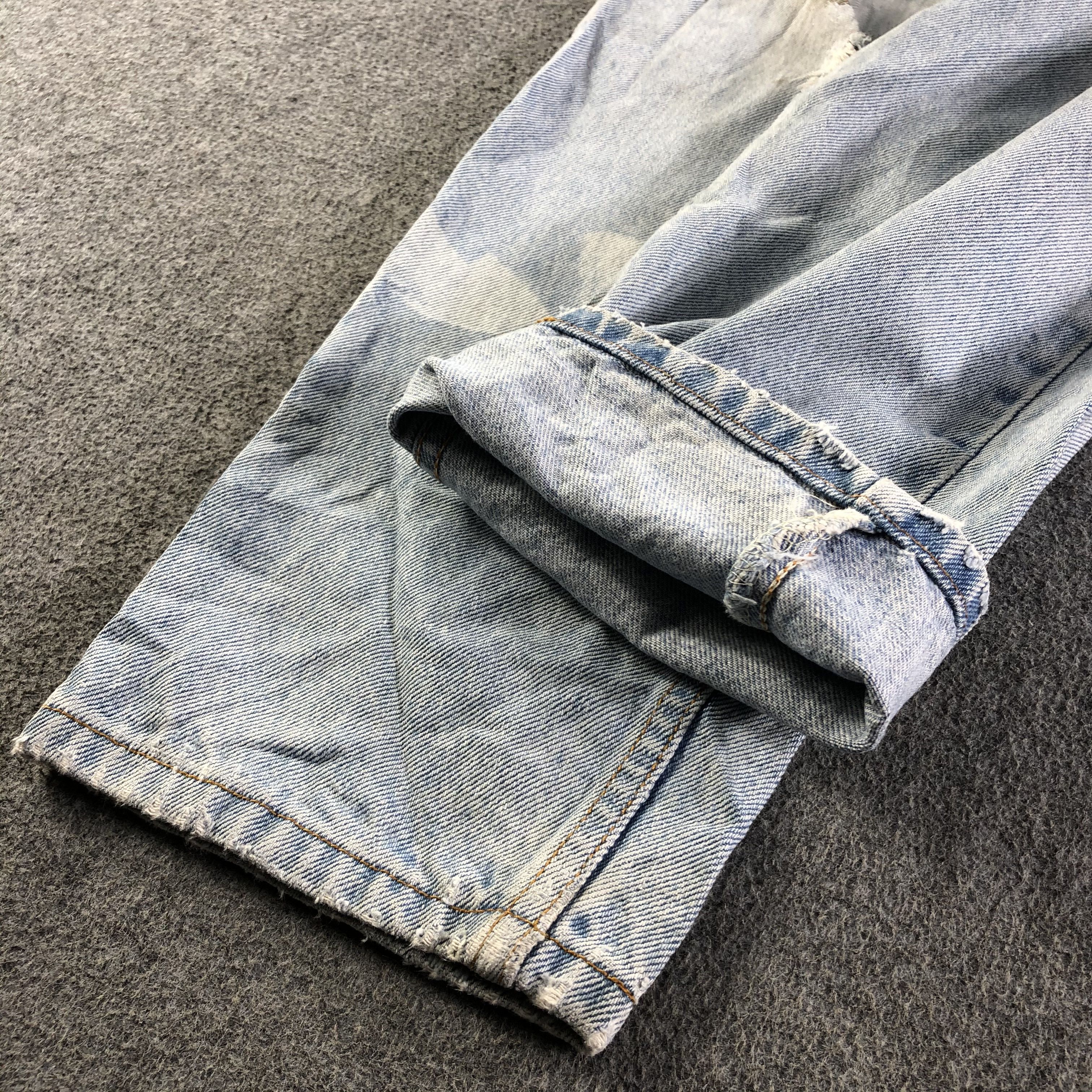 Levi's 90s Vintage Light Wash Levis 550 Jeans-J4169 Size US 31 - 7 Thumbnail