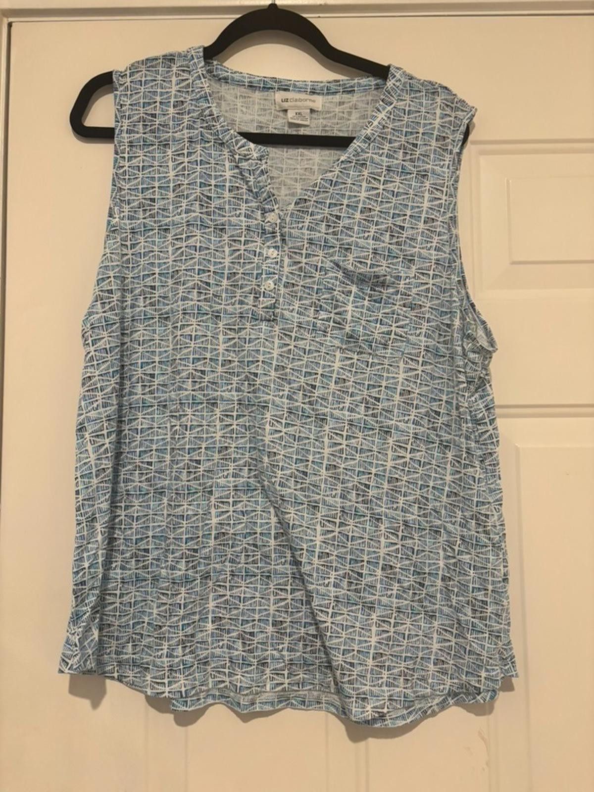 Designer Womens Liz Claiborne sz XXL blue/white sleeveless shirt #577 Size XXL / US 16-18 / IT 52-54 - 1 Thumbnail