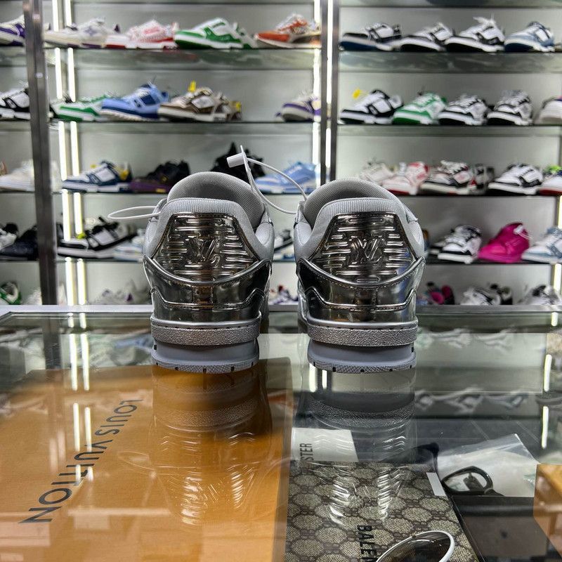 Louis Vuitton Louis Vuitton Silver Trainer Low-Top Fashion Sneakers - Size US 10 / EU 43 - 3 Thumbnail