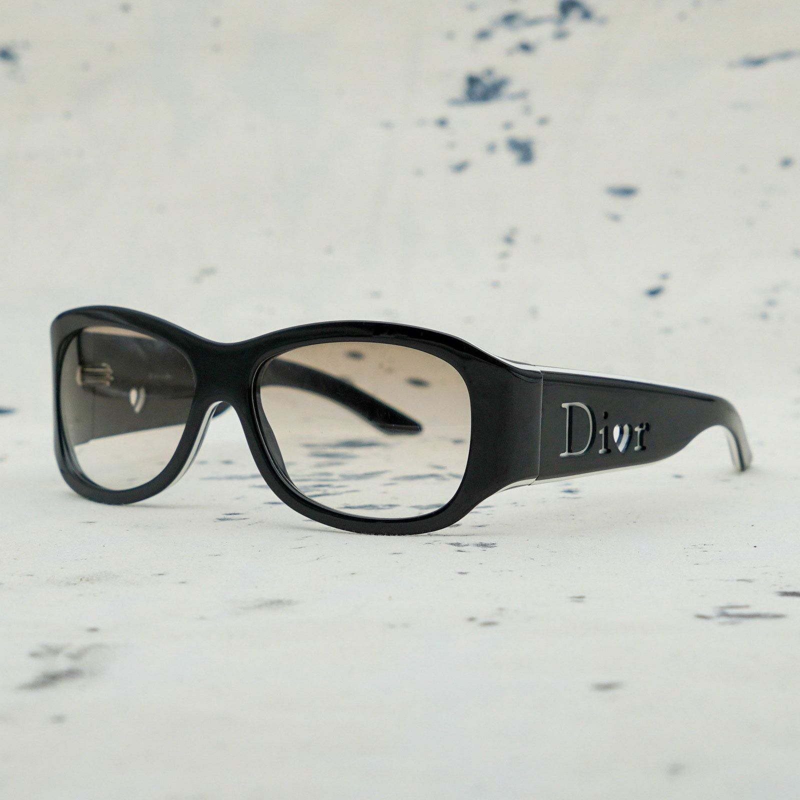Lovingly dior 2 galliano era black heart logo sunglasses