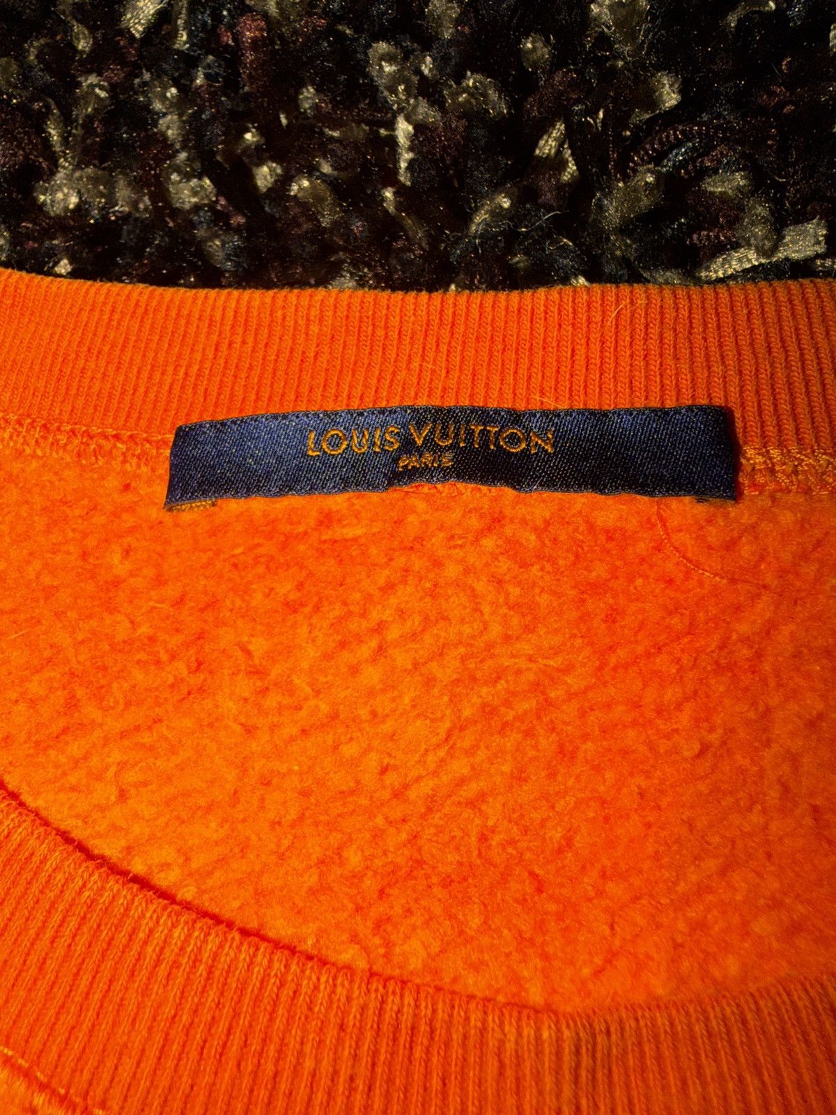 Louis Vuitton Louis Vuitton Orange Monogram Crewneck Size XL Size US XL / EU 56 / 4 - 2 Thumbnail