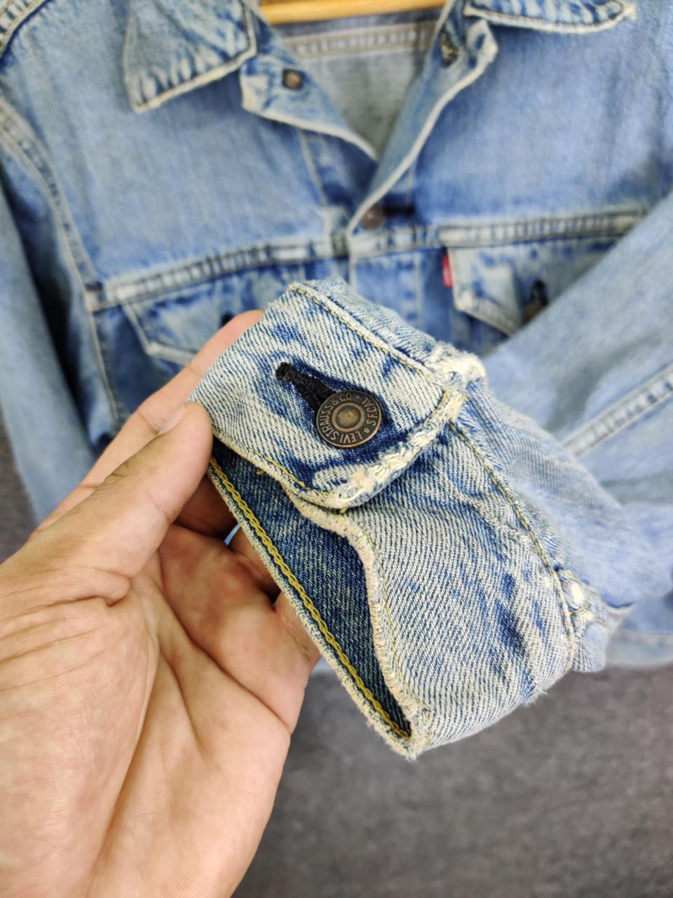Levi's Vintage 90s Levi's Big E 71557 Denim Trucker Jacket Size US M / EU 48-50 / 2 - 12 Thumbnail