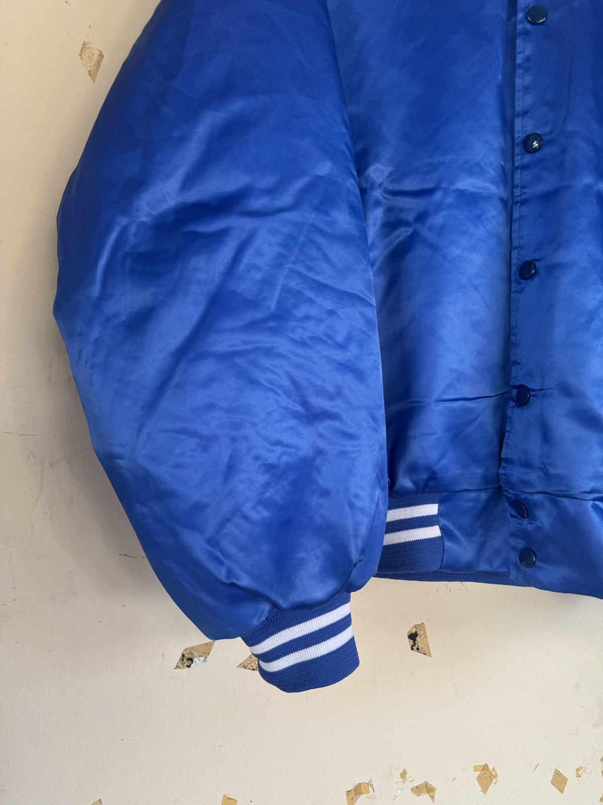 Other *RARE* 80s 90s WORLD GYM BOMBER JACKET BODYBUILDING Size US XL / EU 56 / 4 - 10 Thumbnail