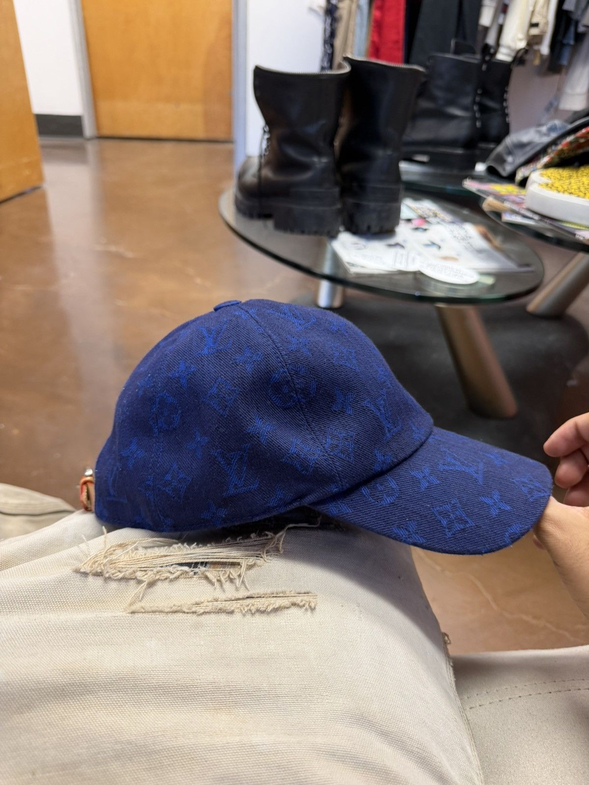 Louis Vuitton Louis Vuitton Blue Monogram Essential Cap Size ONE SIZE - 2 Thumbnail