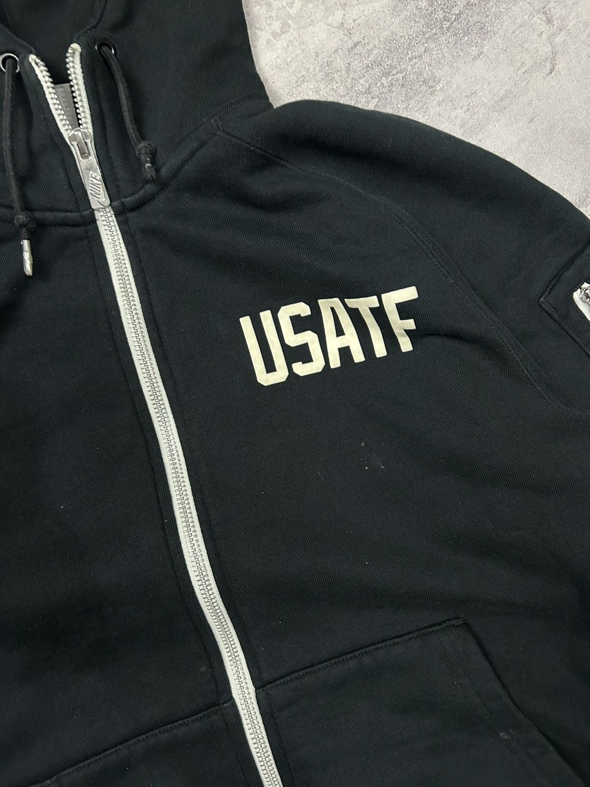 Nike × Vintage Vintage USA Nike USATF Zip hoodie Size M Size US M / EU 48-50 / 2 - 6 Thumbnail