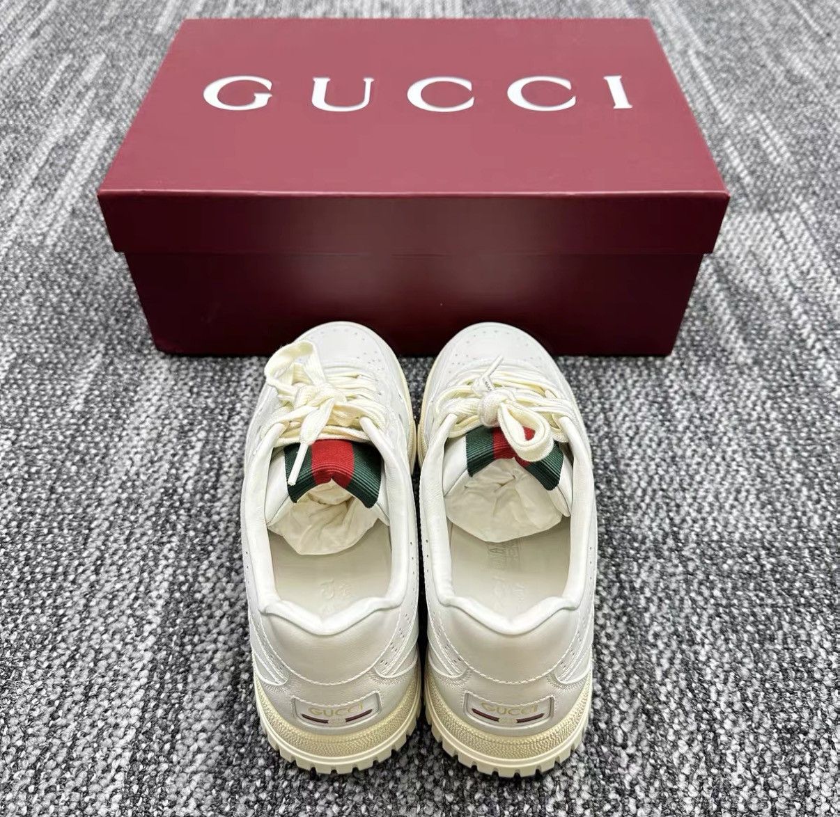 Gucci Gucci Re-Web Grained Leather Low Top Sneakers J42 Size US 7.5 / EU 40-41 - 3 Thumbnail