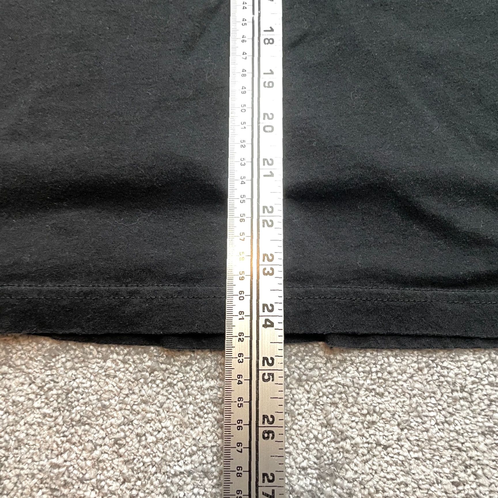 George George Shirt Adult Medium Black Crew Long Sleeve Cotton Solid T-Shirt Mens Regular Fit 38-40 2020s Size US M / EU 48-50 / 2 - 5 Thumbnail