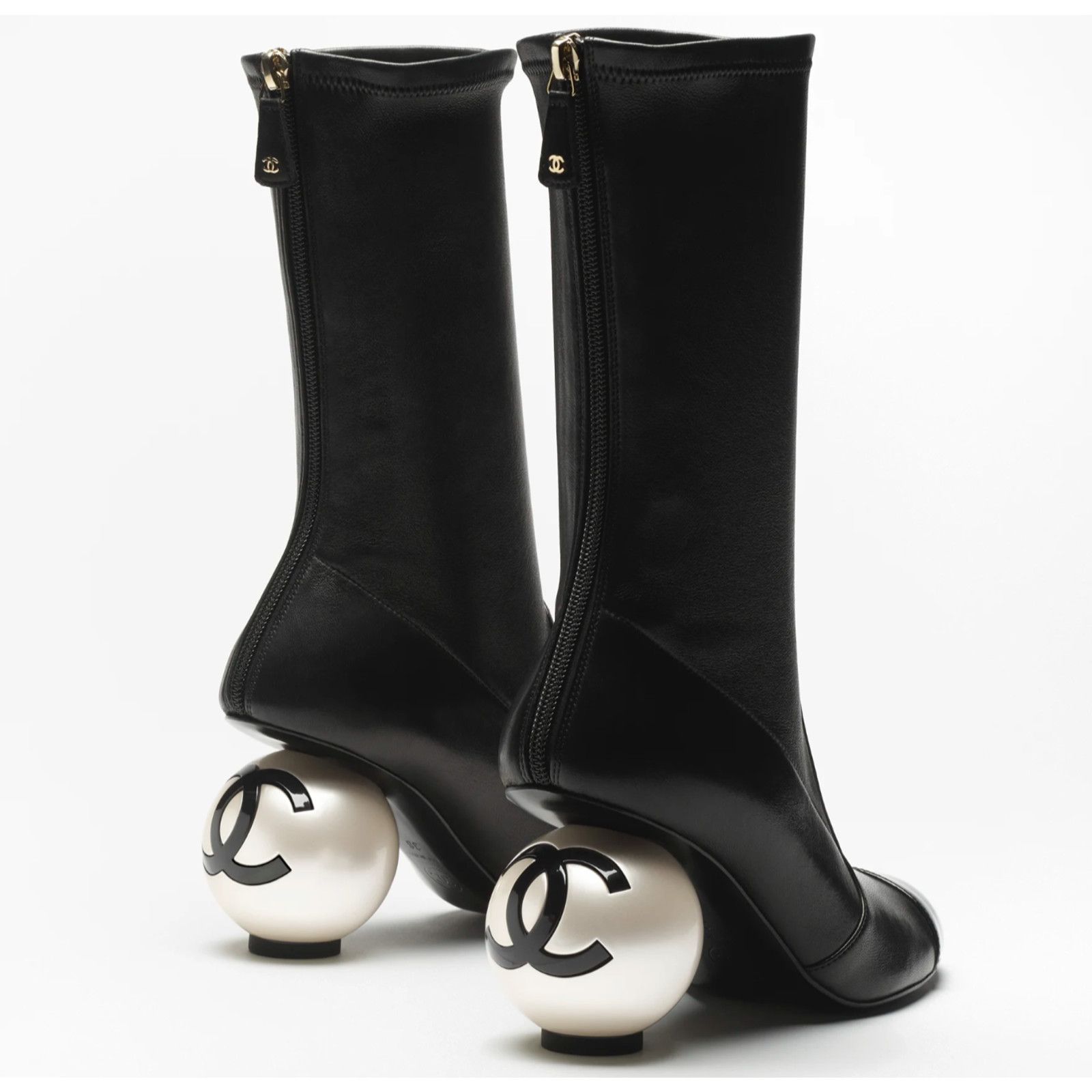 Ball Heel CC Logo Stretch Leather Calf Boots 37.5