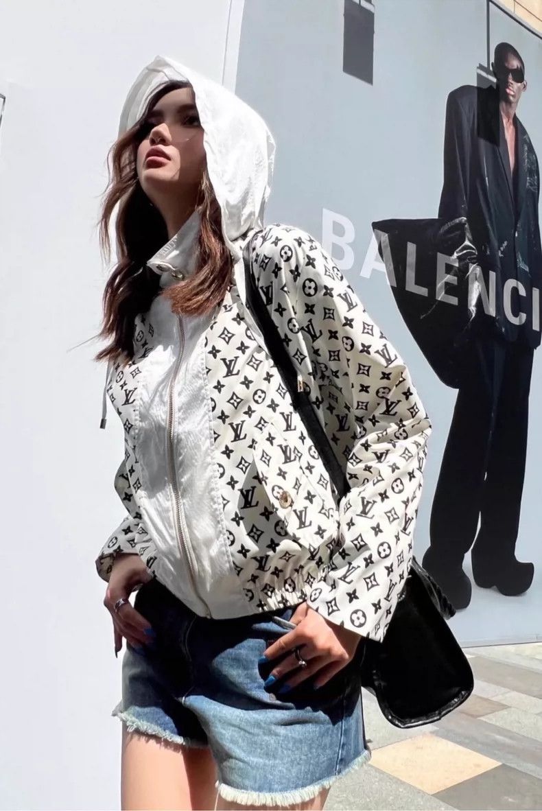 Louis Vuitton Louis Vuitton 23 New Full Logo Jacket Size S / US 4 / IT 40 - 6 Thumbnail