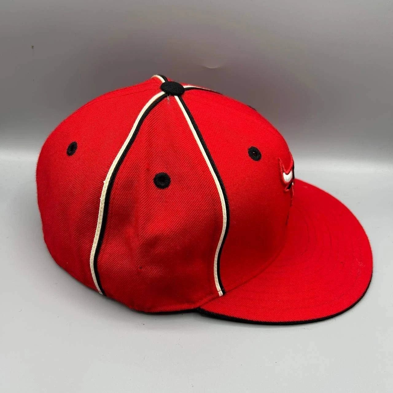 Reebok Chicago Bulls Hat 7 3/8 NBA Hardwood Classics Fitted Wool Size ONE SIZE - 7 Thumbnail