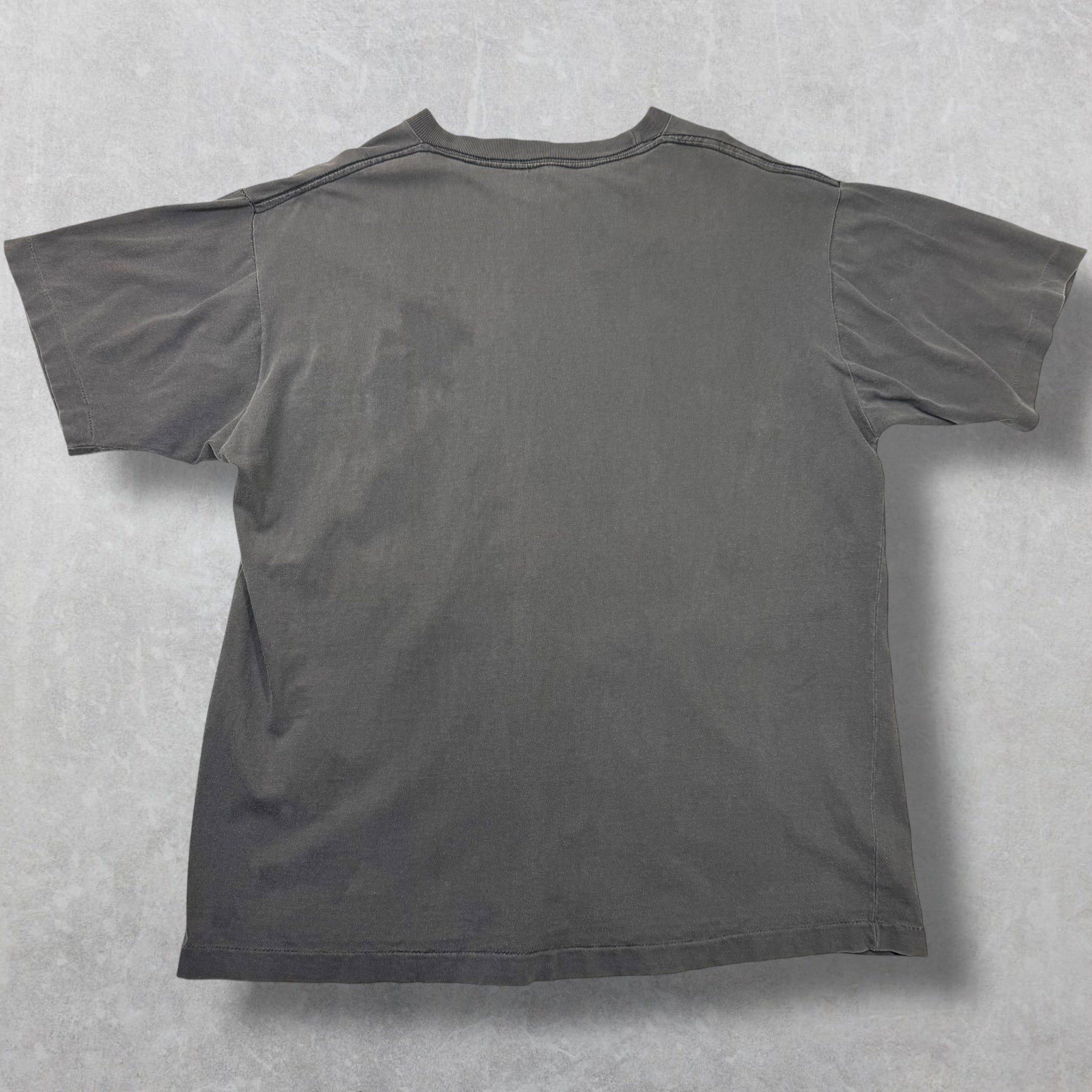 Vintage Vintage 1992 Alien 3 She's Back Tee XL Size US XL / EU 56 / 4 - 2 Thumbnail