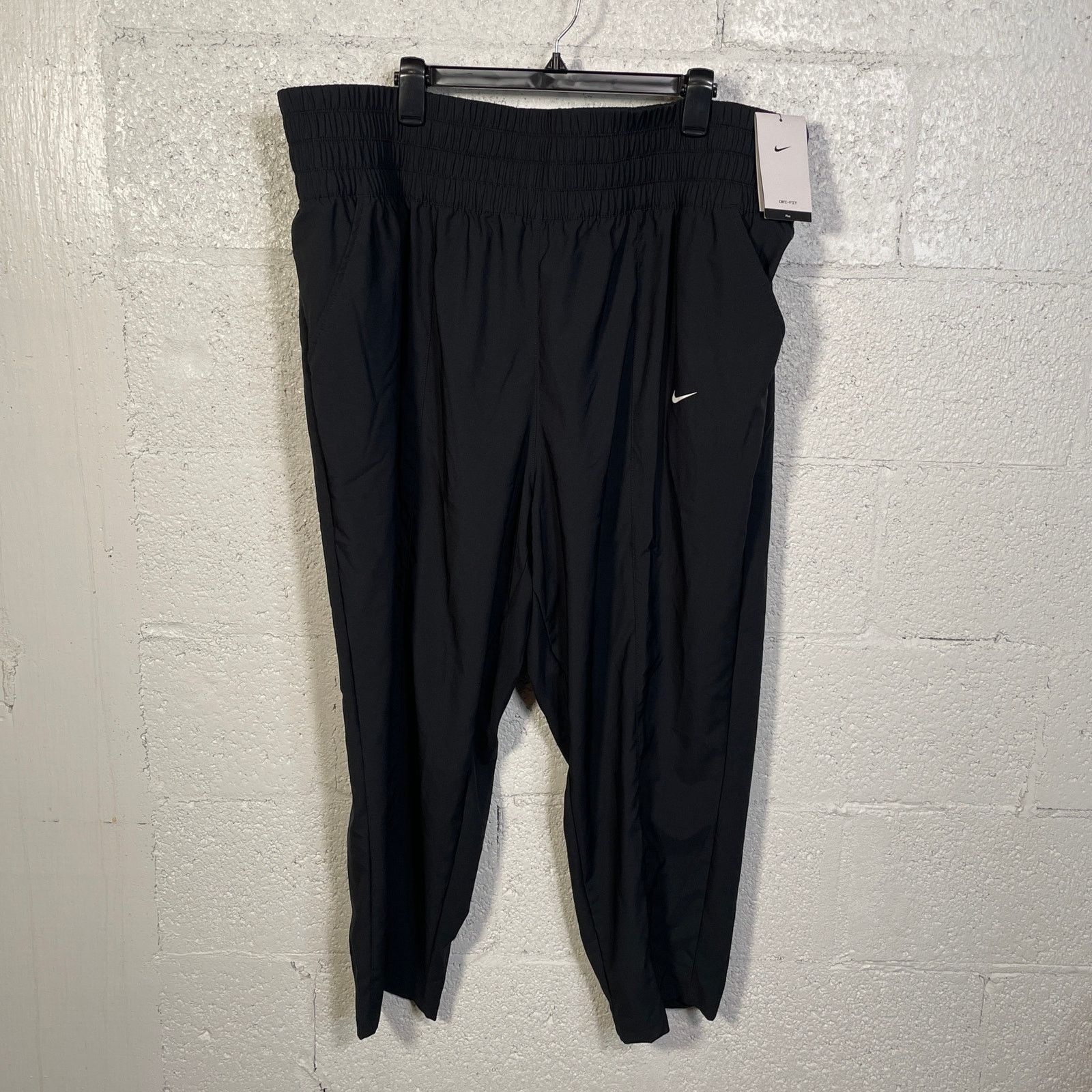 Nike Nike Dri-fit One Ultra High-Waisted Pants Black 1X Size 42" / US 20 - 2 Thumbnail
