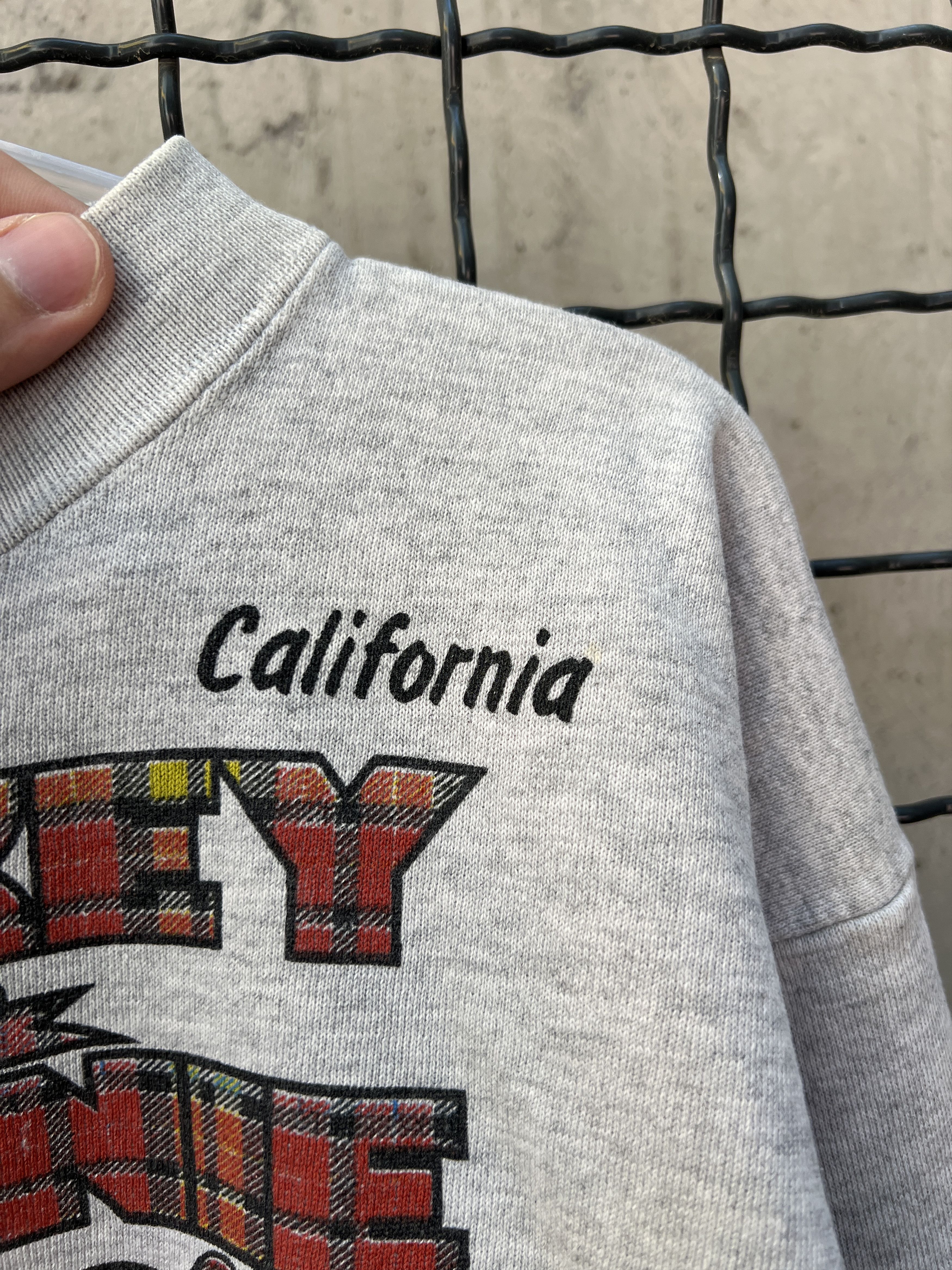 Cartoon Network Vintage 90s Mickey Mouse & Minnie Mouse Cartoon Sweatshirt Size US XL / EU 56 / 4 - 3 Thumbnail
