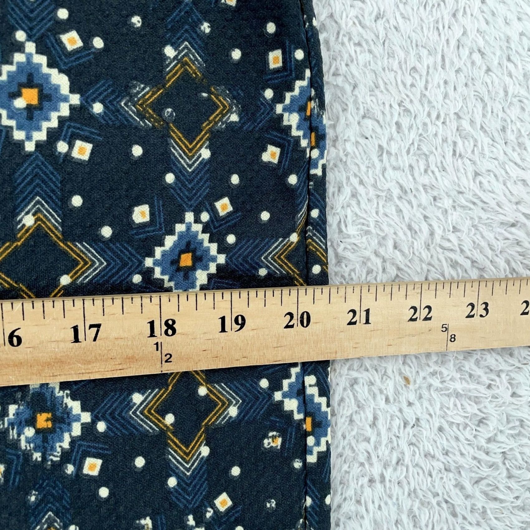 Vintage LuLaRoe Pencil Skirt Womens 2XL Navy Blue Geometric Print Stretch Knit Size 40" / US 18 - 6 Thumbnail