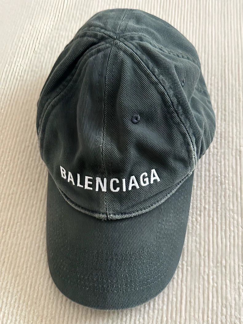 Balenciaga Balenciaga Washed and worn-out embroidered logo baseball ca Size ONE SIZE - 1 Thumbnail