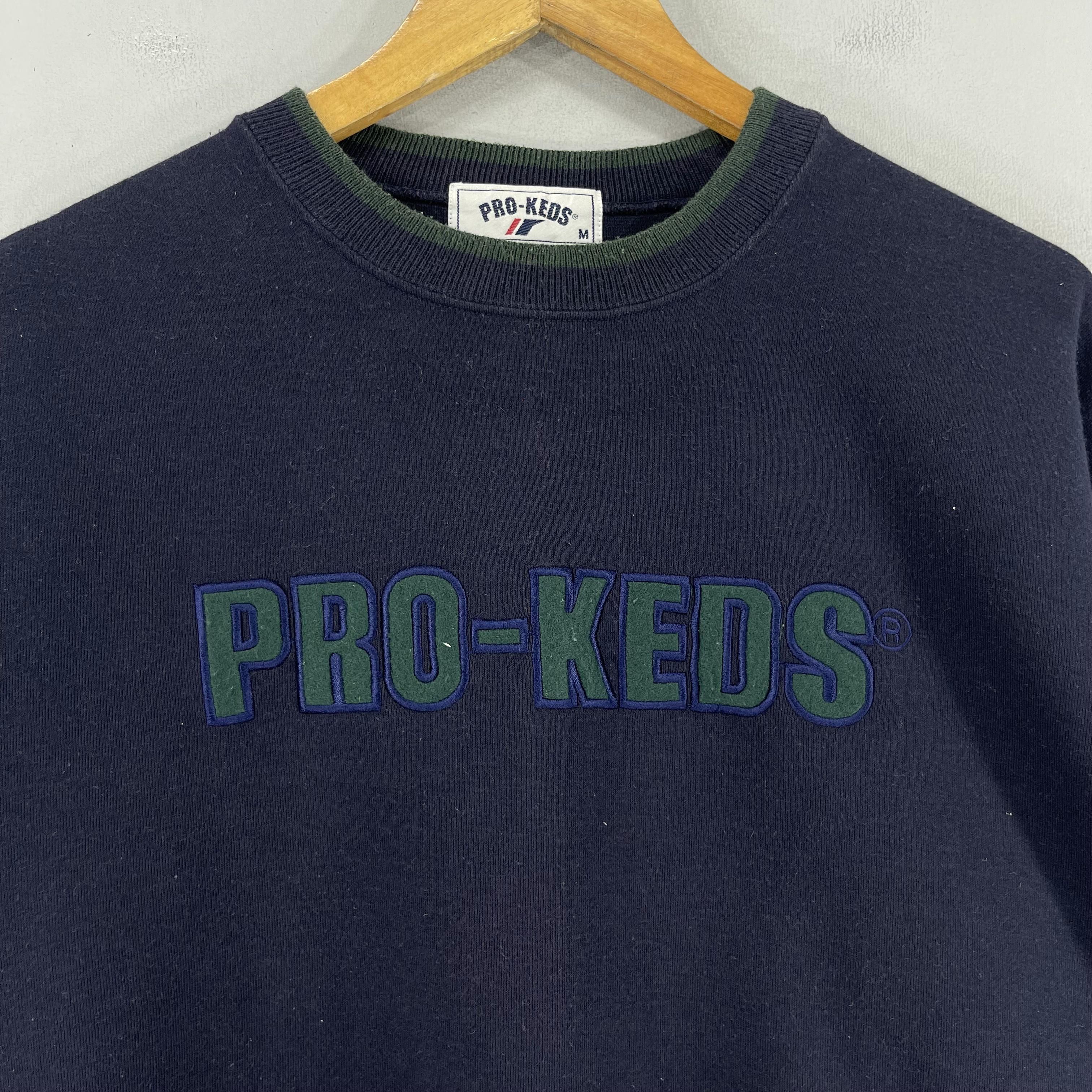 Japanese Brand × Vintage Vintage PRO KEDS Spellout Embroidery Crewneck Sweatshirt Size US M / EU 48-50 / 2 - 2 Thumbnail