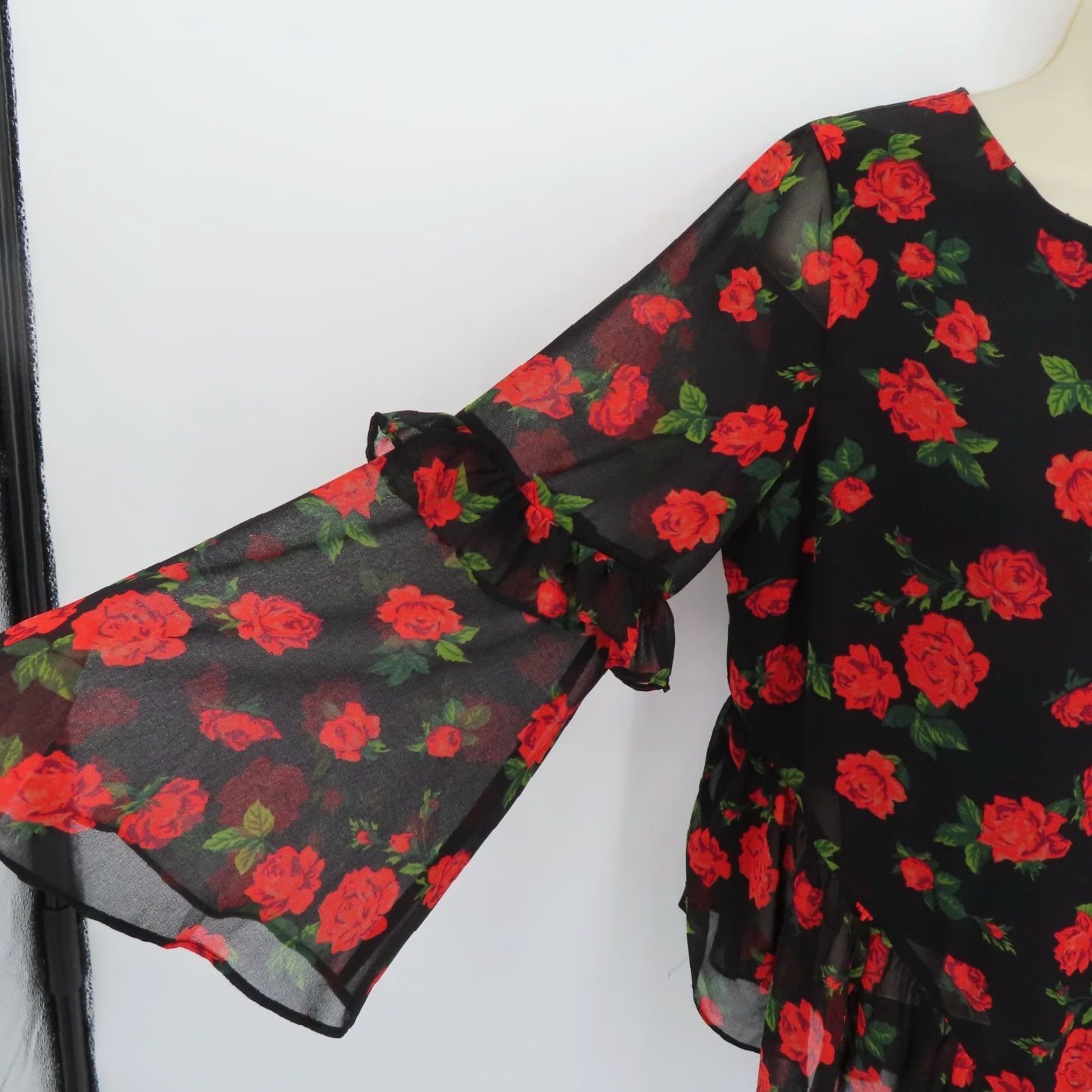 Vintage K/Lab Women Small Red Rose Flower Sheer Ruffle Long Sleeve Shirt Top Blouse Size S / US 4 / IT 40 - 3 Thumbnail